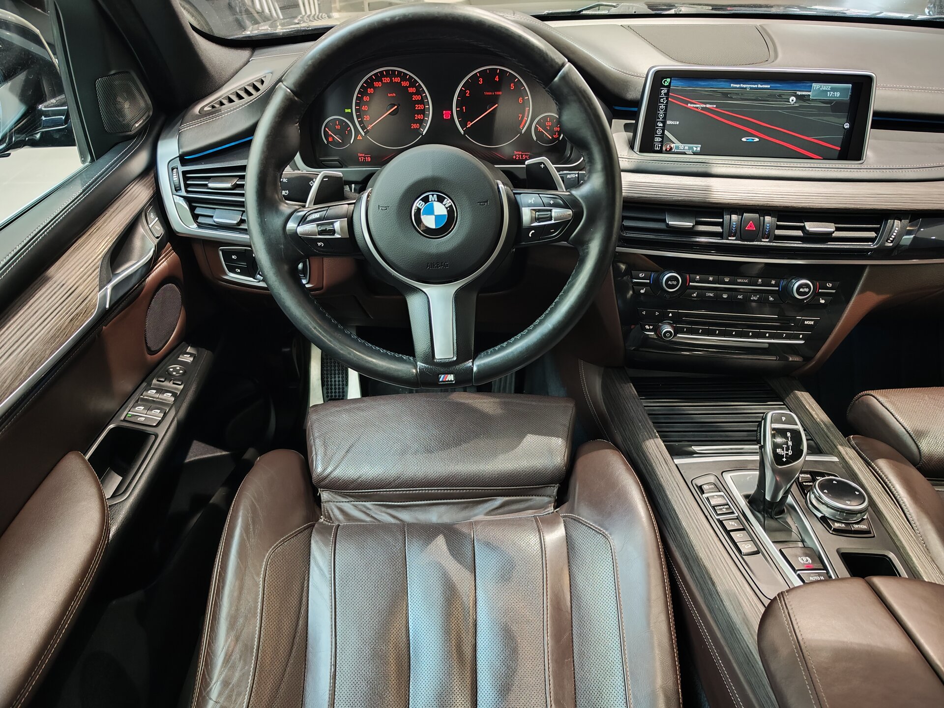 Автомобиль BMW X5 50i 4.4 AT (450 л.с.) 4WD - 18