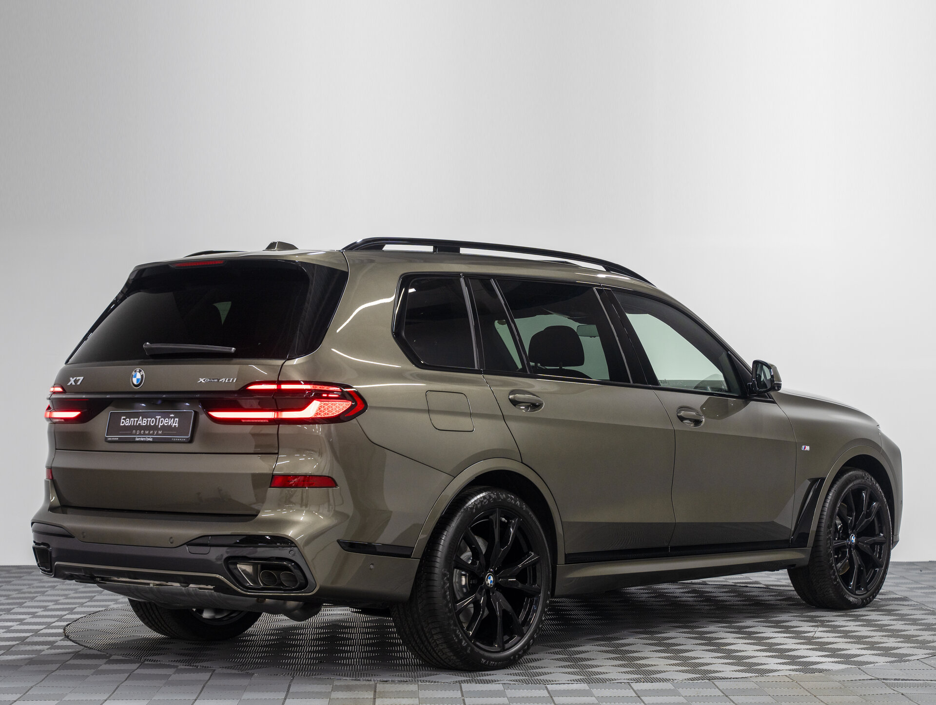 Автомобиль BMW X7 40i 3.0 AT (381 л.с.) 4WD - 7