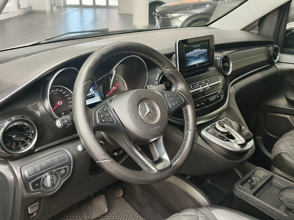 Автомобиль Mercedes-Benz V-Класс 250 d экстра длинный 2.1d AT (190 л.с.) 4WD - 8