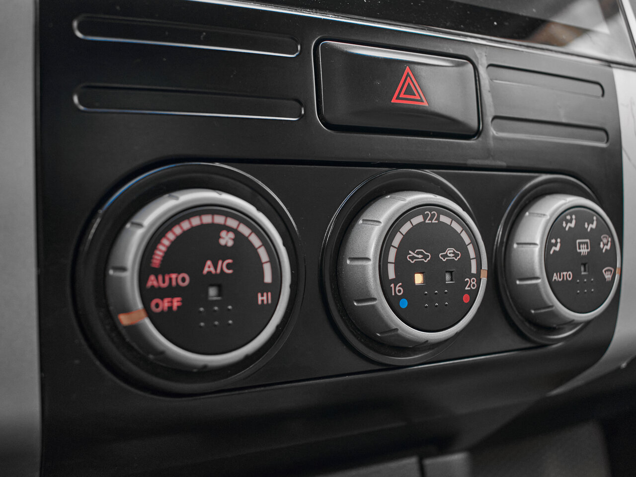 Купить Nissan X-Trail 2.0 CVT (141 л.с.) 4WD, 2008 в Екатеренбурге