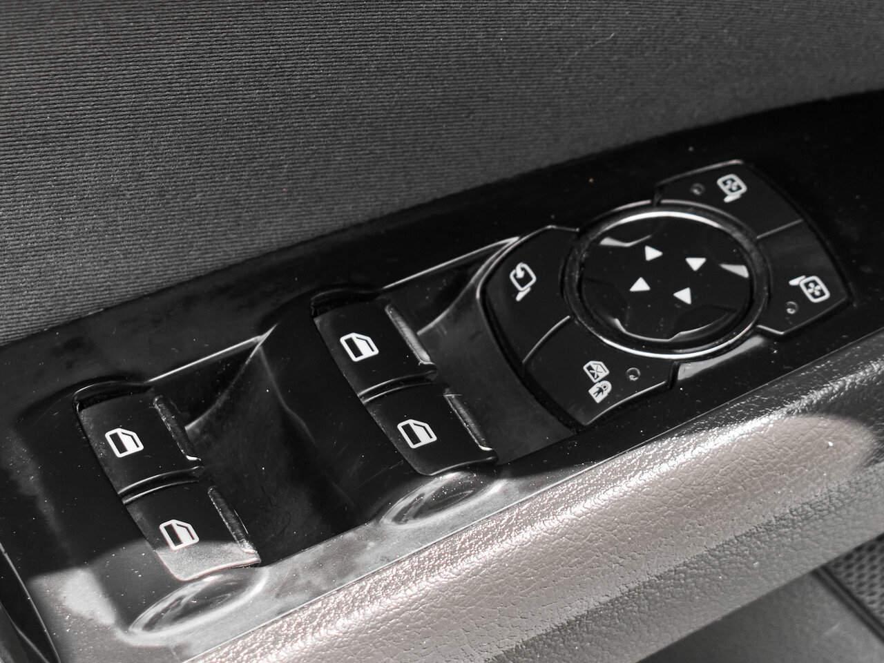 Купить Ford Mondeo 2.5 AT (149 л.с.), 2015 в Екатеренбурге