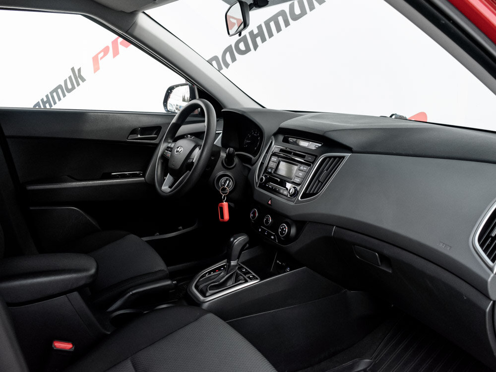 Купить Hyundai Creta 1.6 AT (123 л.с.), 2019 в Екатеренбурге