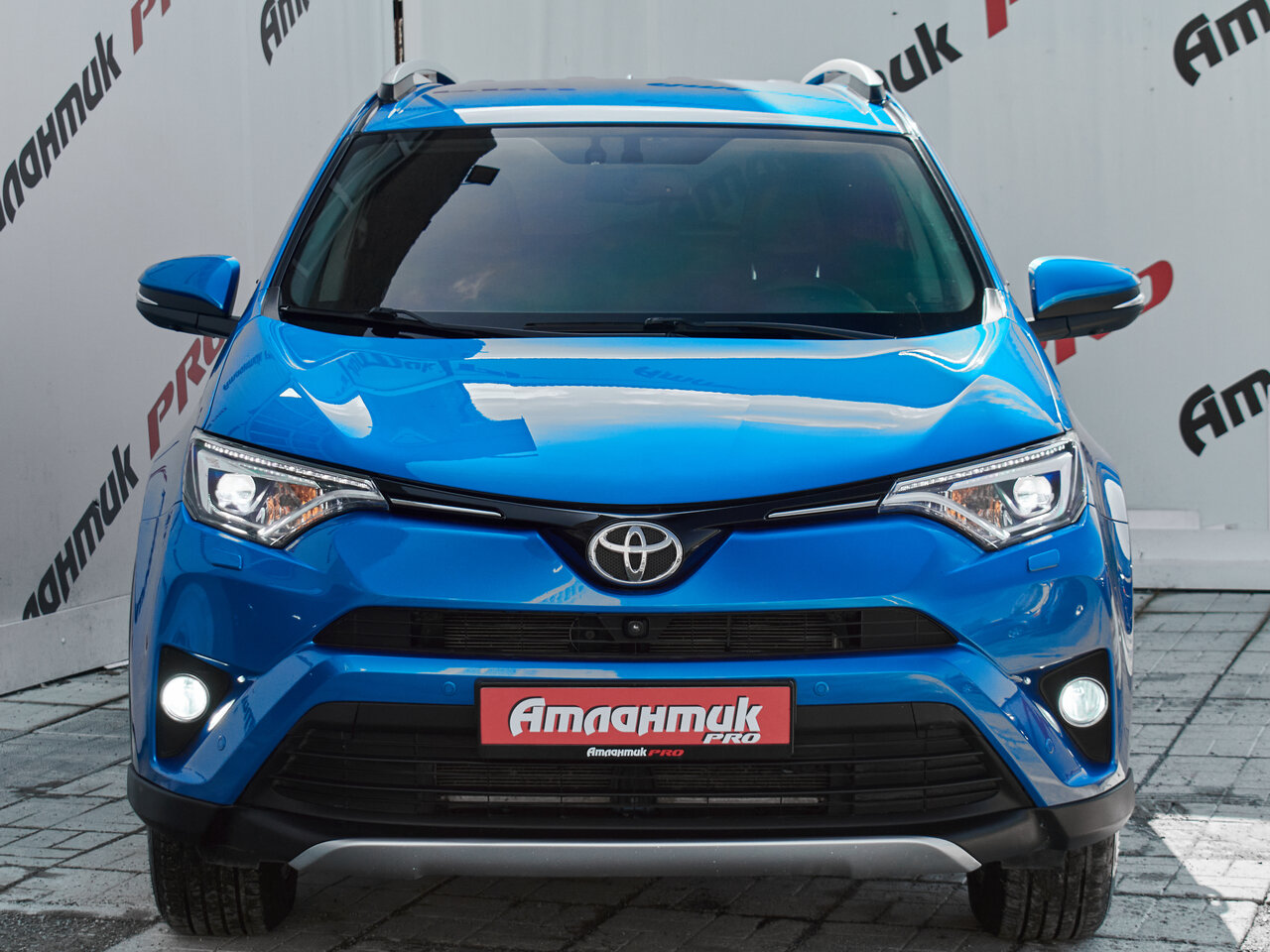 Купить Toyota RAV4 2.0 CVT (146 л.с.) 4WD, 2016 в Екатеренбурге