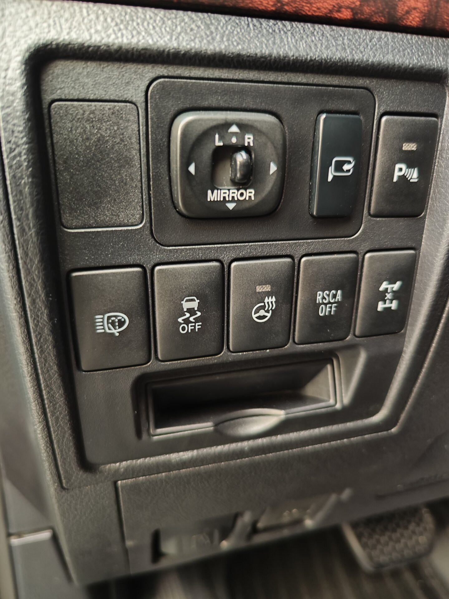 Автомобиль Toyota Land Cruiser 4.6 AT (309 л.с.) 4WD - 20
