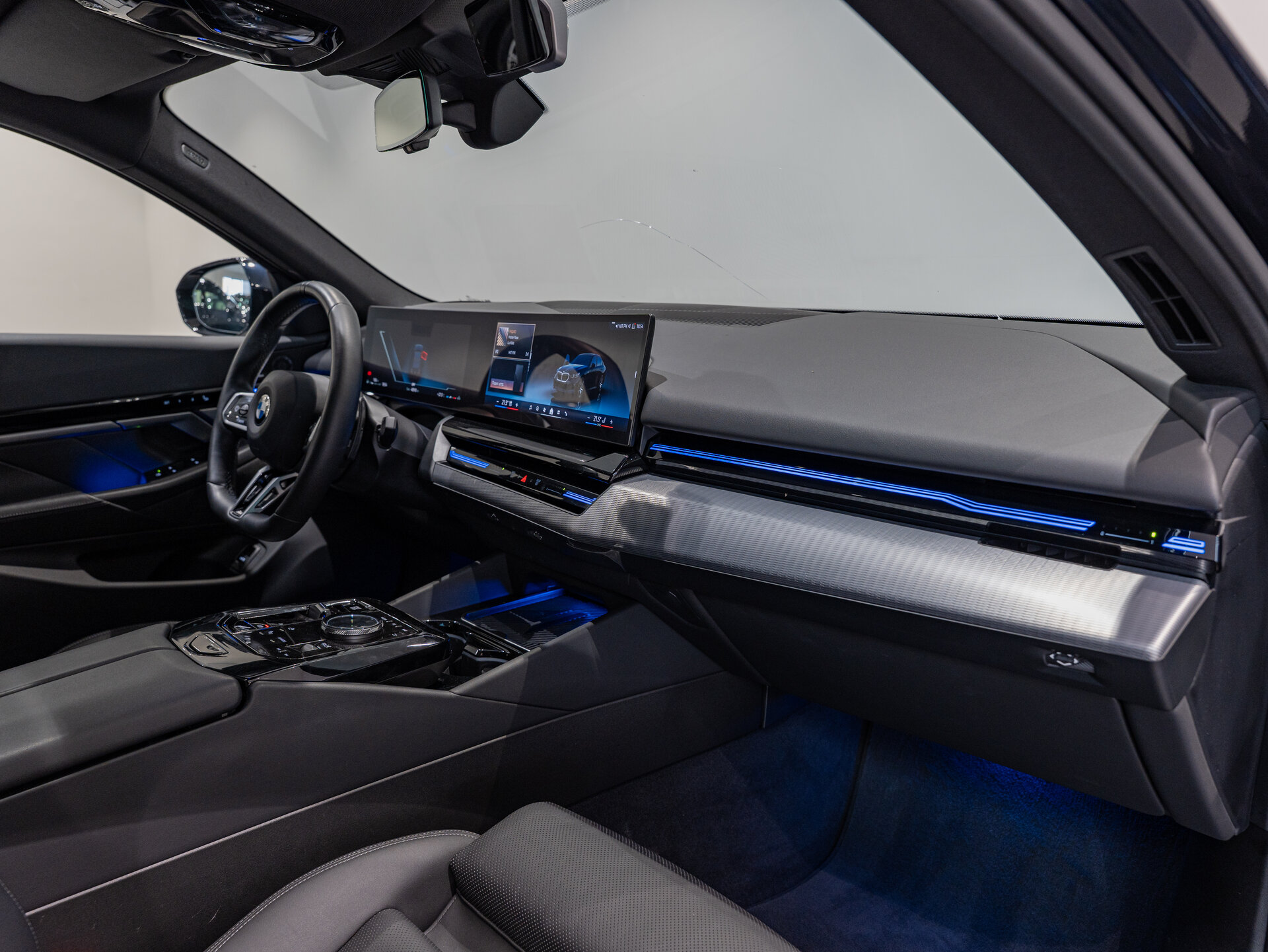 Автомобиль BMW 5 серии 523d 2.0d AT (197 л.с.) - 11
