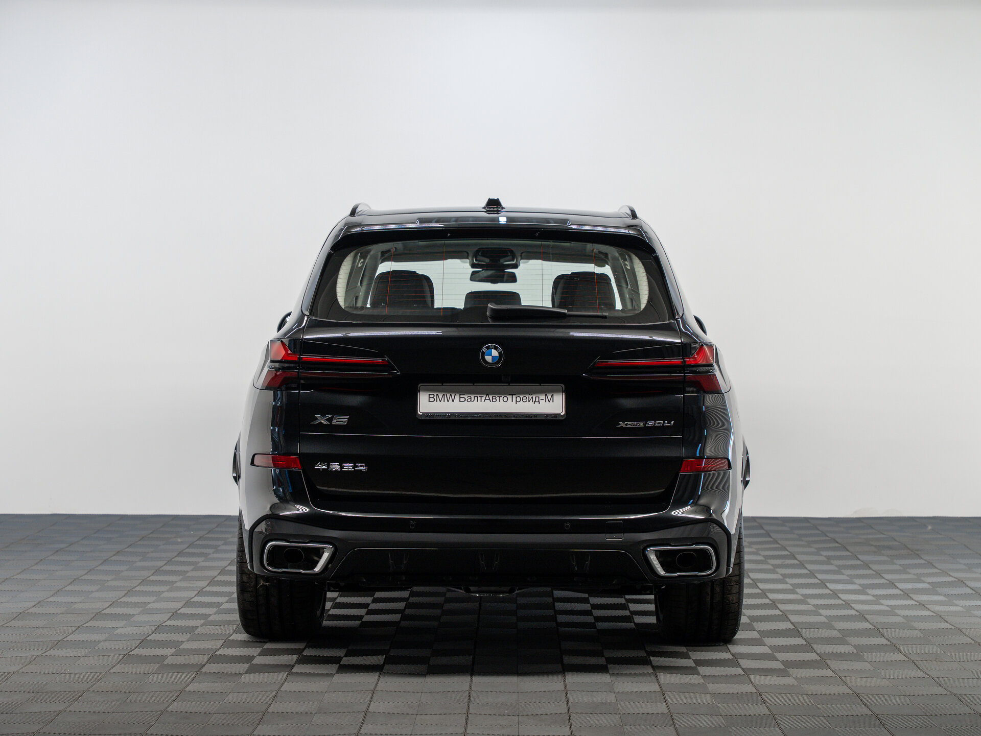 Автомобиль BMW X5 30Li 2.0 AT (258 л.с.) 4WD - 6