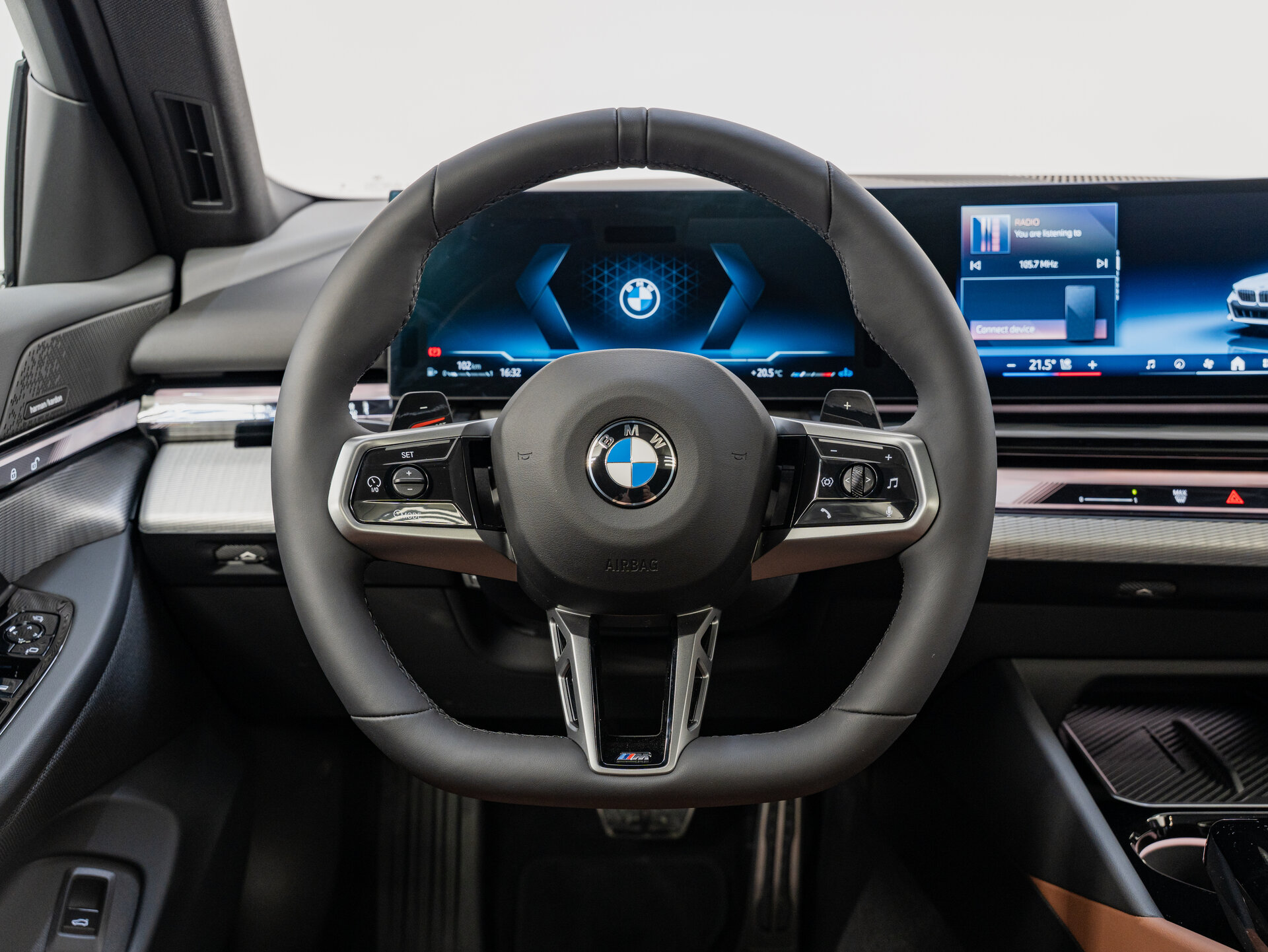 Автомобиль BMW 5 серии 530i xDrive 2.0 AT (258 л.с.) 4WD - 14