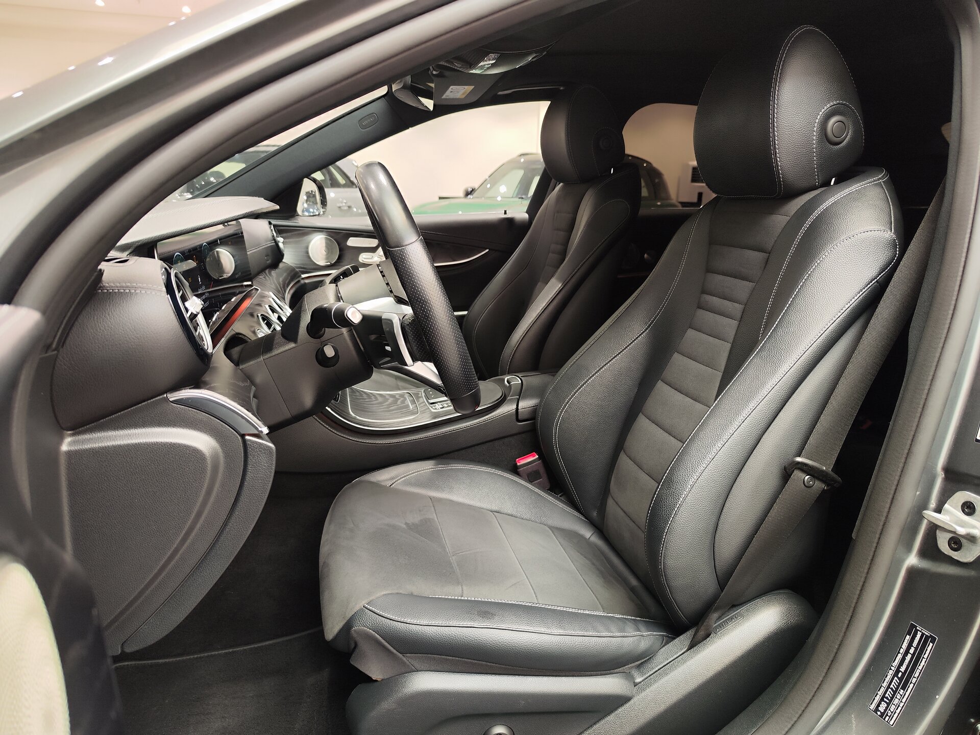 Автомобиль Mercedes-Benz E-Класс 350 d 2.9d AT (249 л.с.) 4WD - 8
