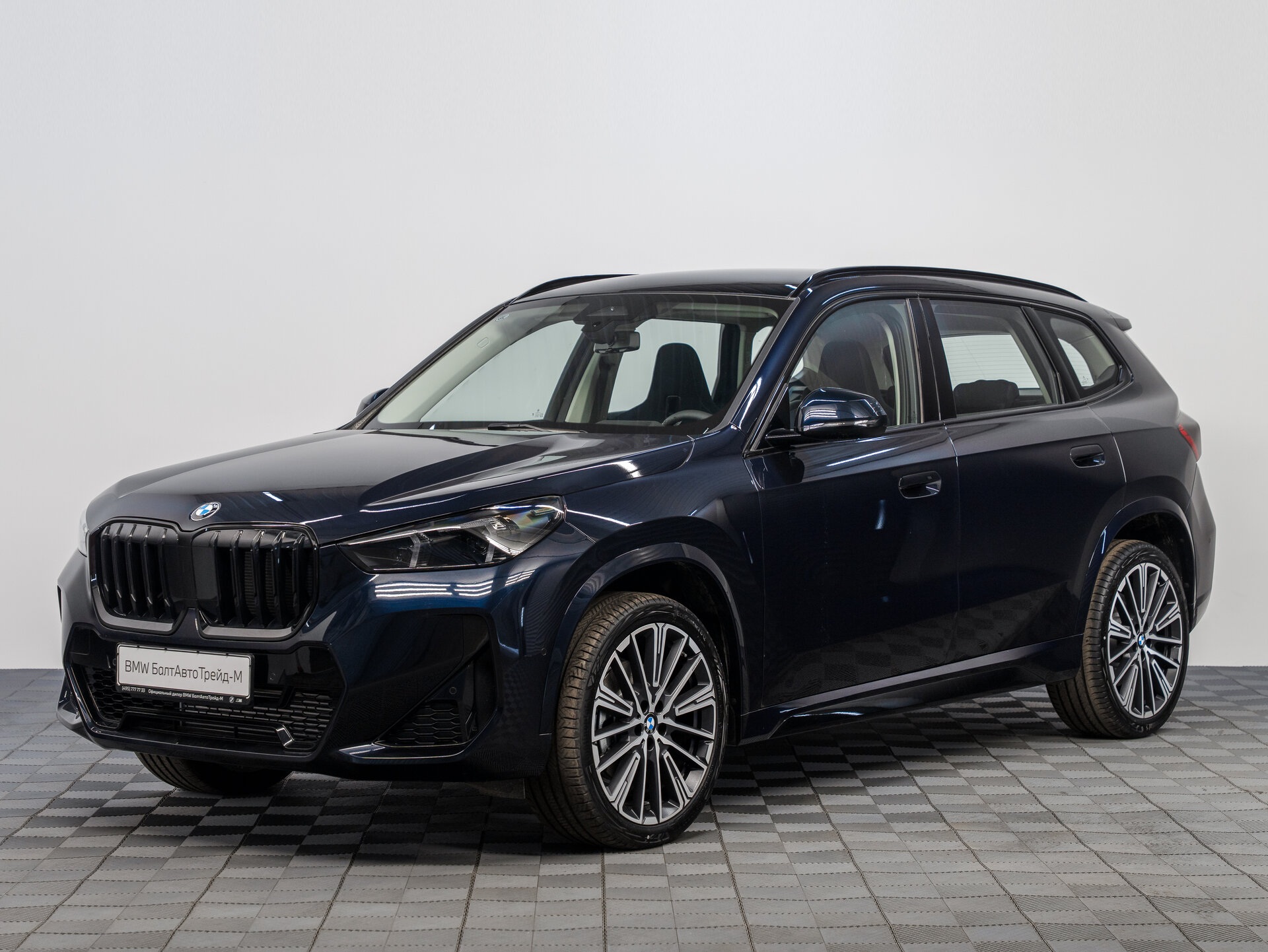 Автомобиль BMW X1 25Li xDrive 2.0 AMT (204 л.с.) 4WD - 1