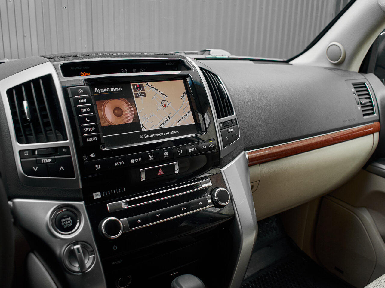 Купить Toyota Land Cruiser 4.5d AT (235 л.с.) 4WD, 2012 в Екатеренбурге