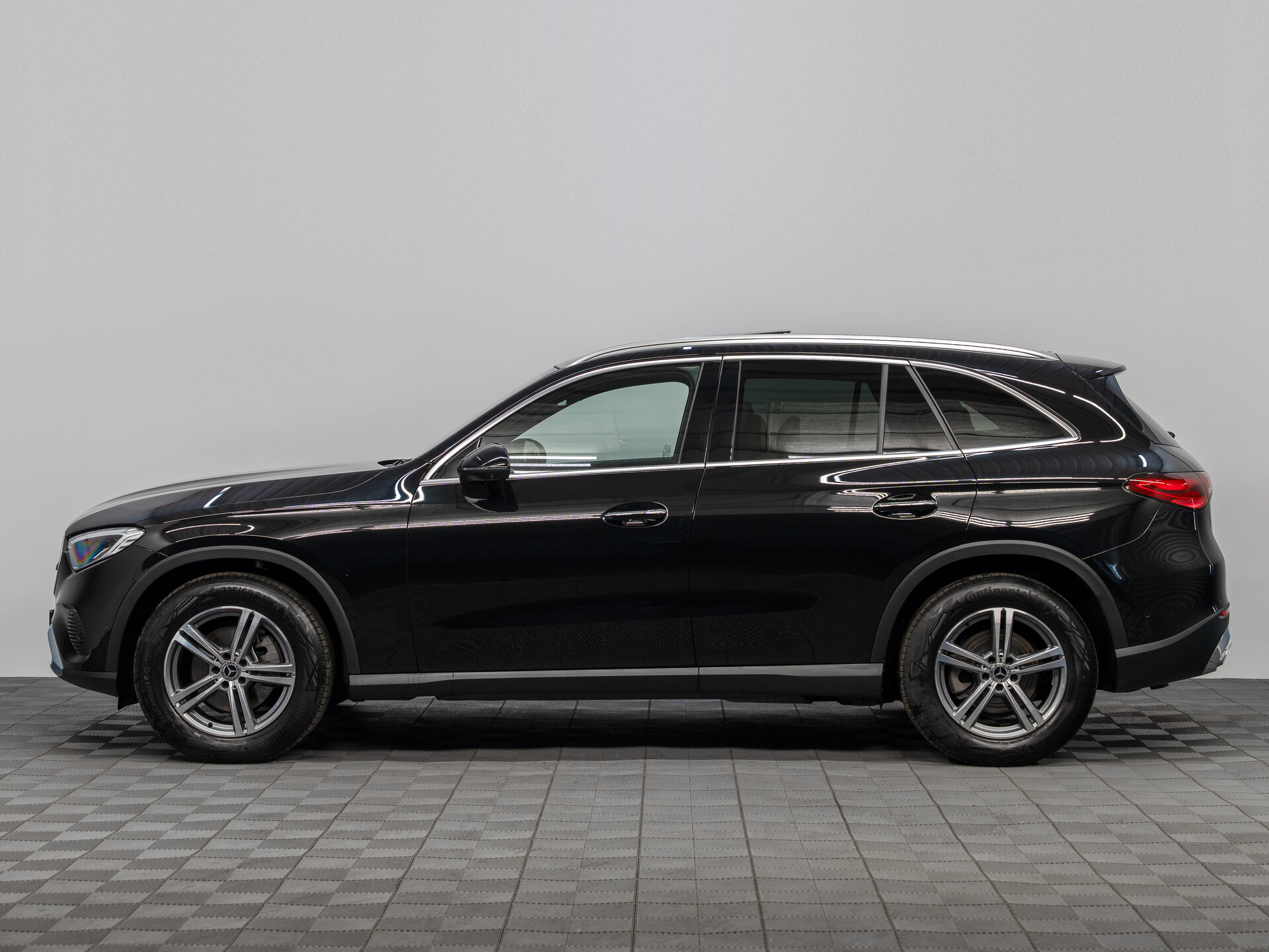 Автомобиль Mercedes-Benz GLC 220 d 2.0d AT (197 л.с.) 4WD - 8