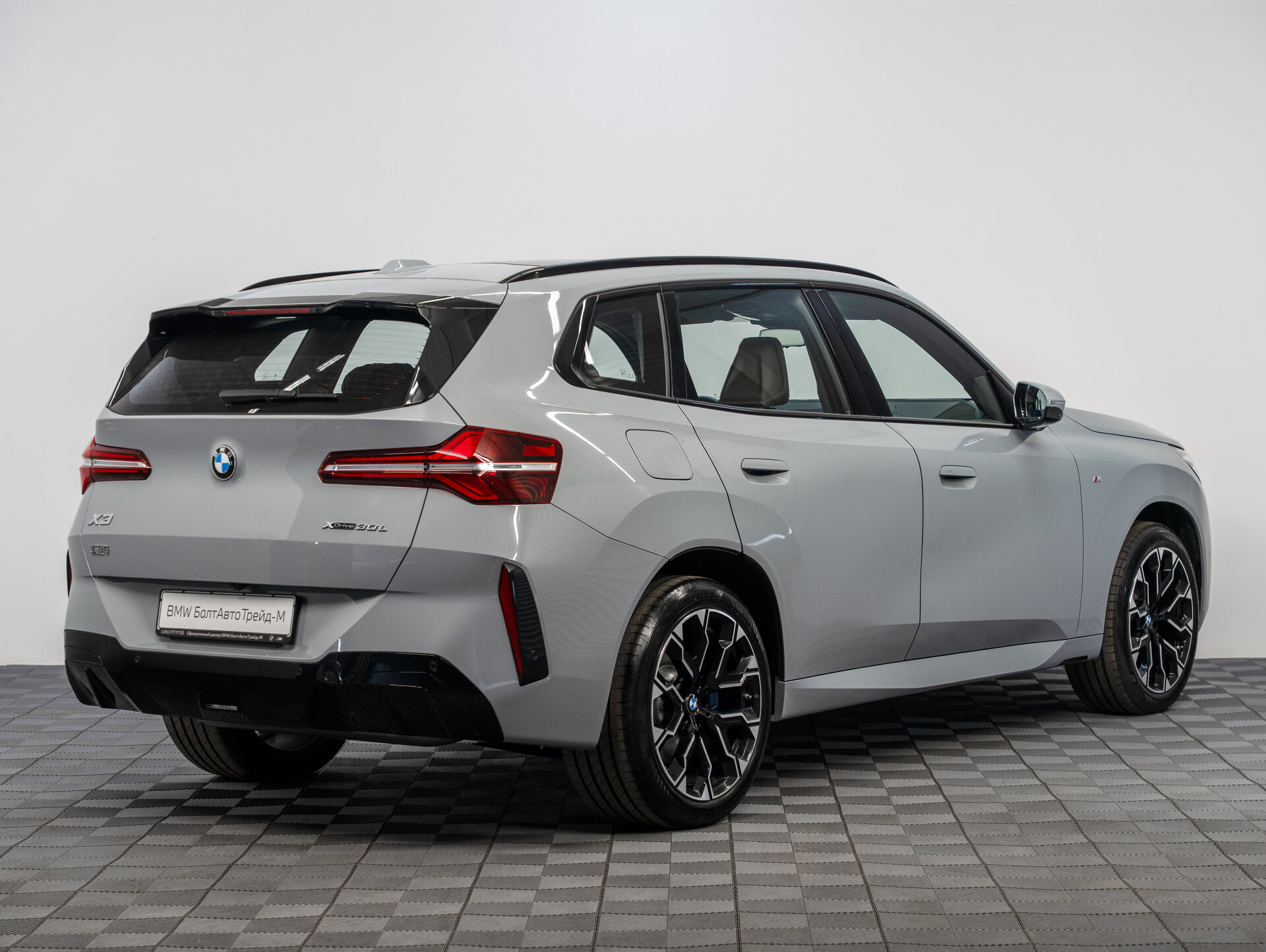 Автомобиль BMW X3 30L xDrive 2.0 AT (258 л.с.) 4WD - 5