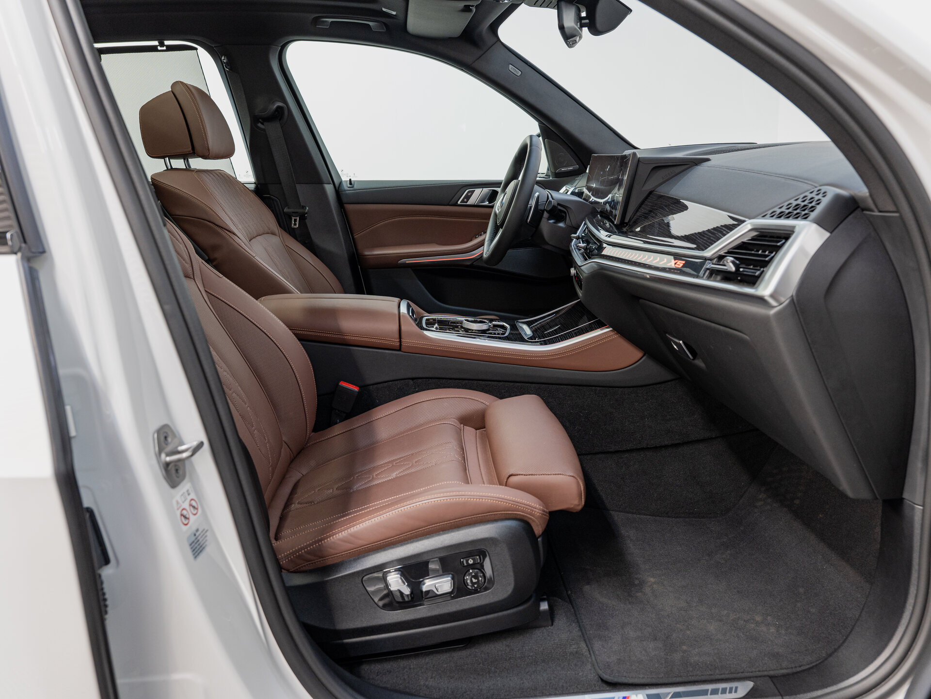 Автомобиль BMW X5 40i 3.0 AT (381 л.с.) 4WD - 16