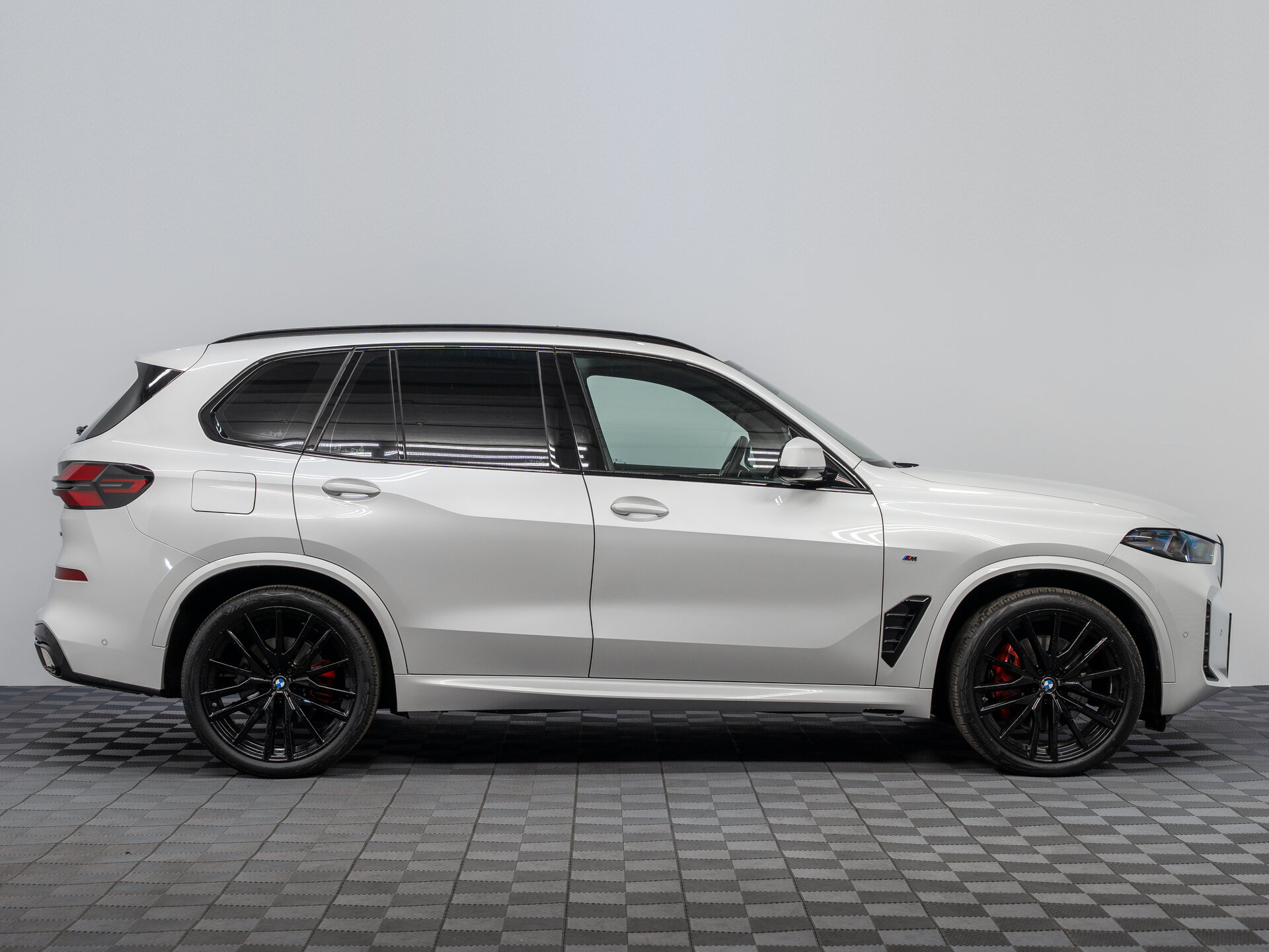 Автомобиль BMW X5 40d 3.0d AT (352 л.с.) 4WD - 8