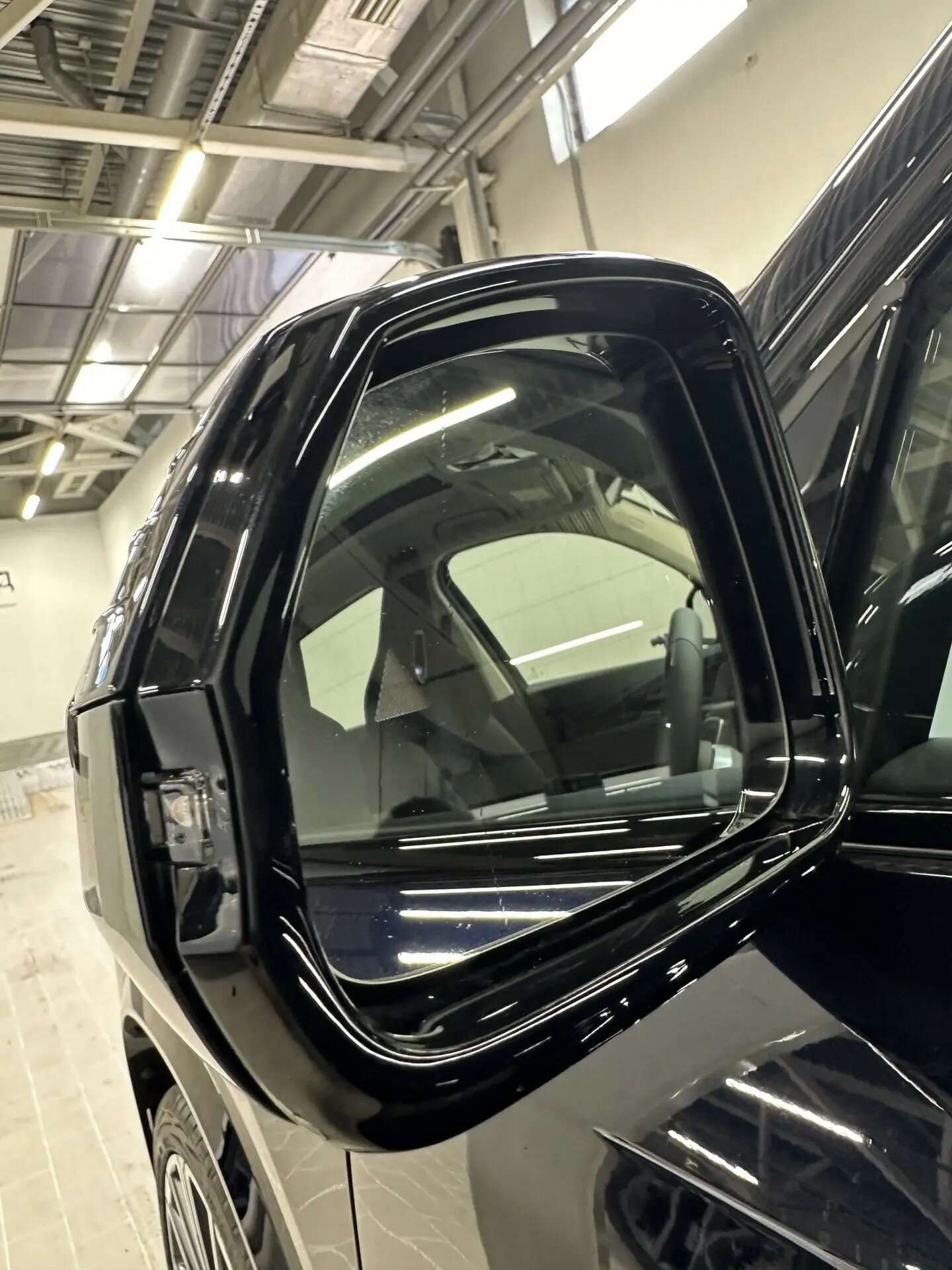 Автомобиль BMW X1 25Li xDrive 2.0 AMT (204 л.с.) 4WD - 14