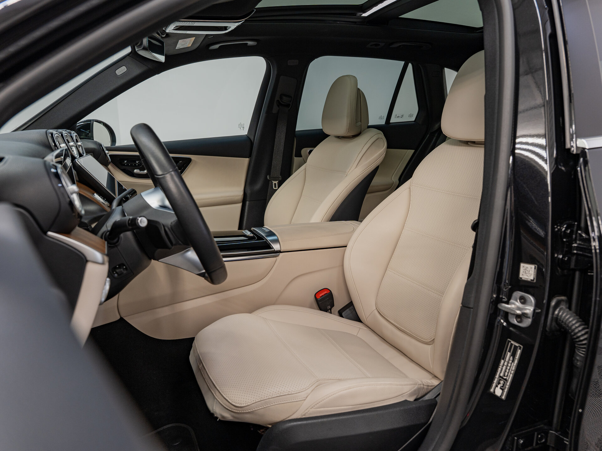 Автомобиль Mercedes-Benz GLC 220 d 2.0d AT (197 л.с.) 4WD - 18