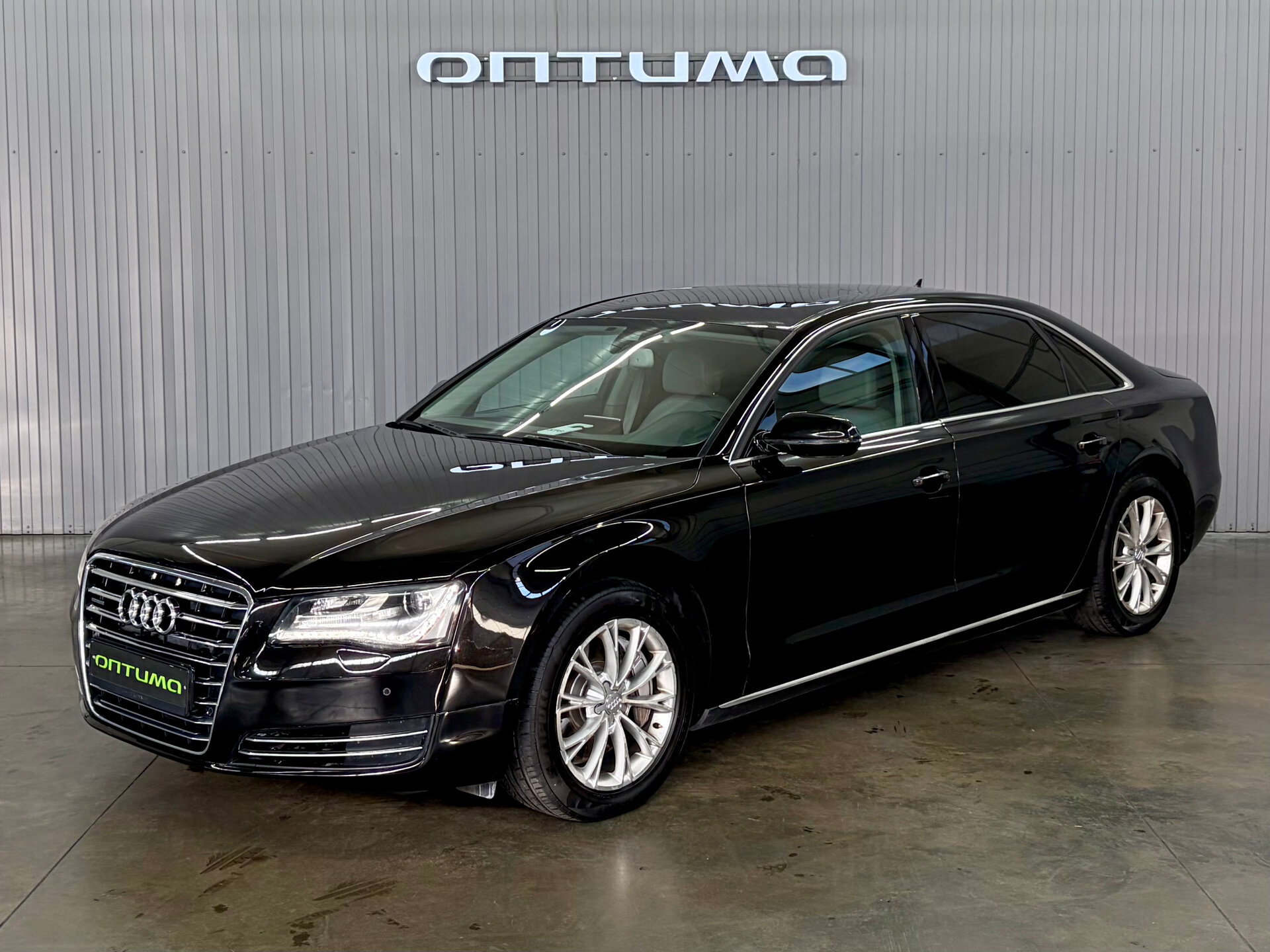 Audi A8 