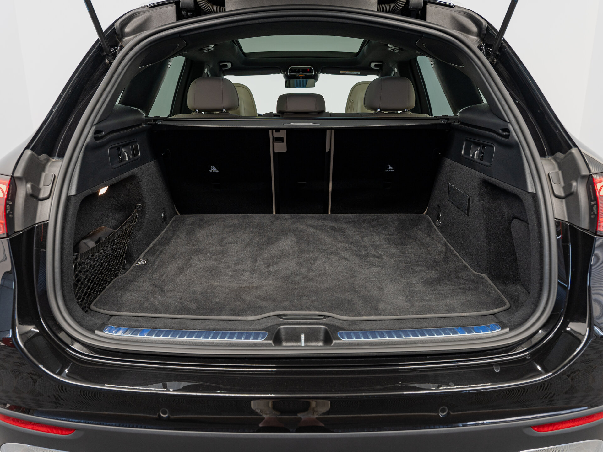 Автомобиль Mercedes-Benz GLC 220 d 2.0d AT (197 л.с.) 4WD - 20