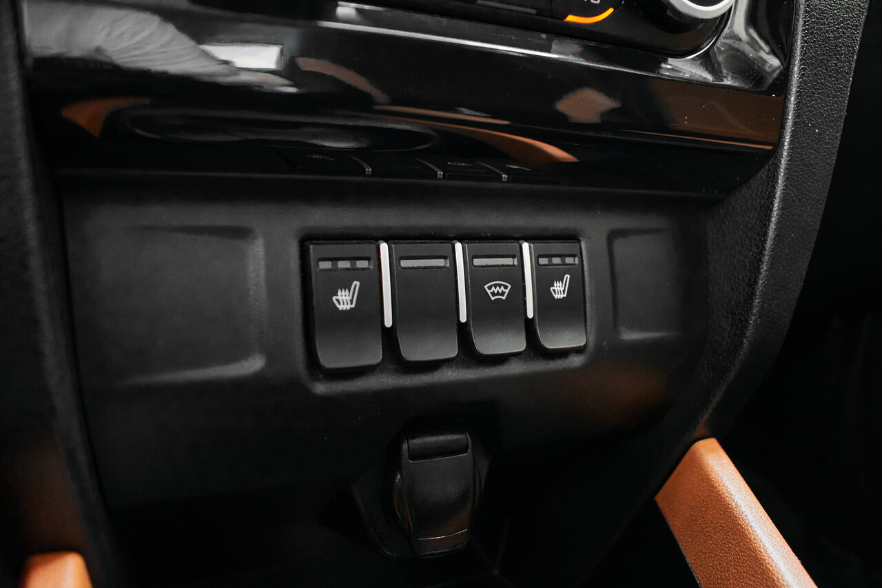 Купить Lada (ВАЗ) XRAY Cross 1.6 CVT (113 л.с.), 2019 в Екатеренбурге
