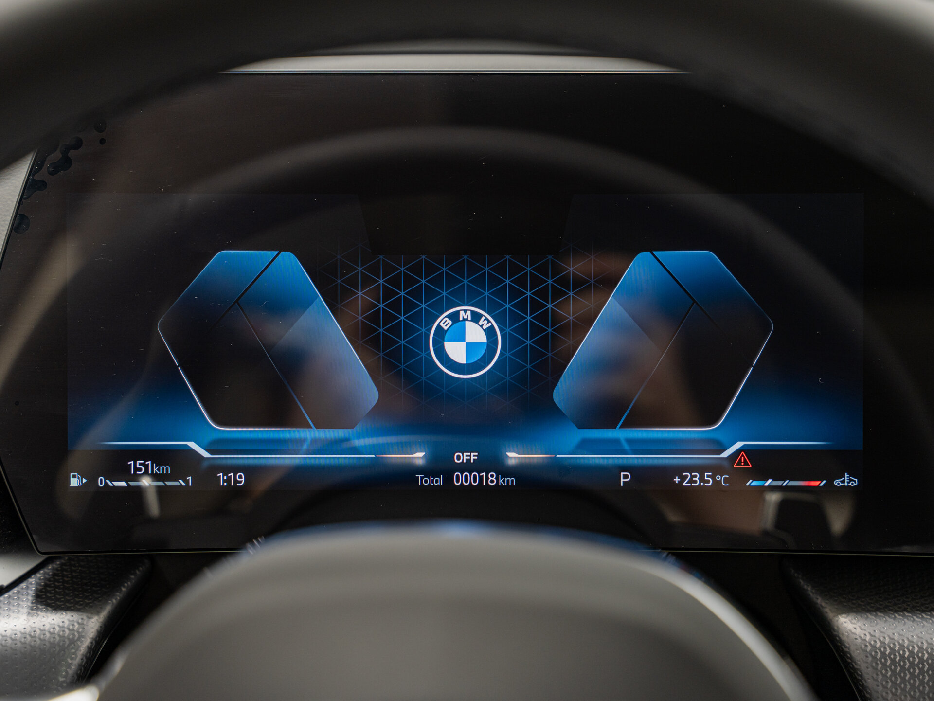 Автомобиль BMW X1 25Li xDrive 2.0 AMT (204 л.с.) 4WD - 17