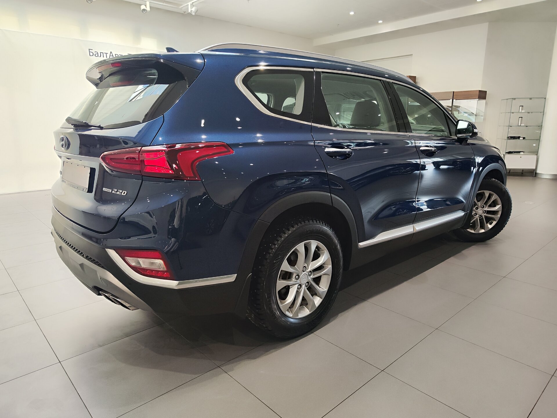 Автомобиль Hyundai Santa Fe 2.2d AT (200 л.с.) 4WD - 6