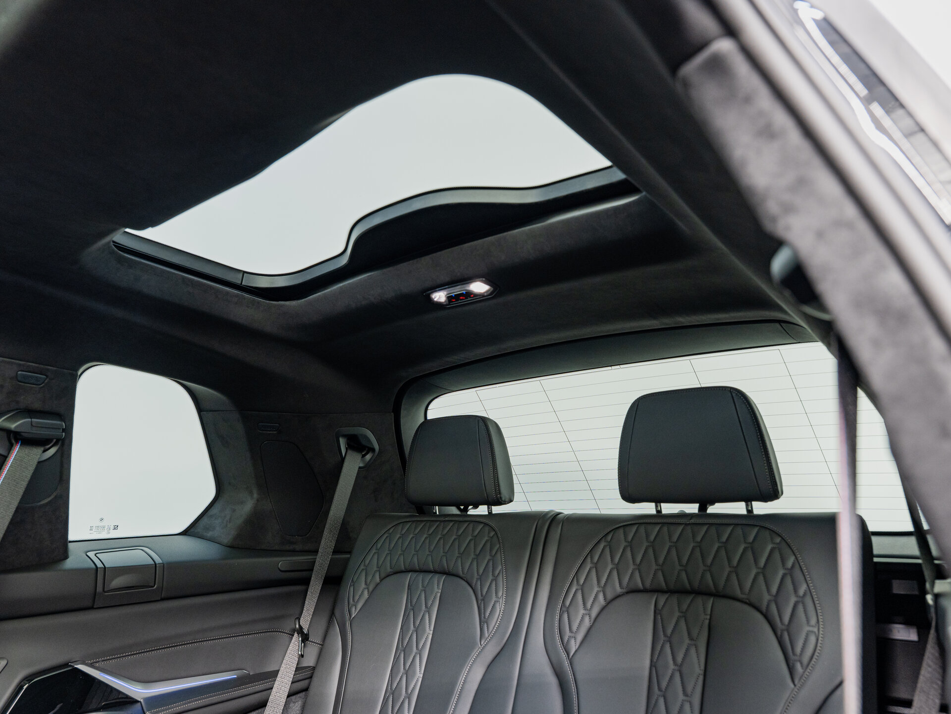 Автомобиль BMW X7 40d 3.0d AT (340 л.с.) 4WD - 20