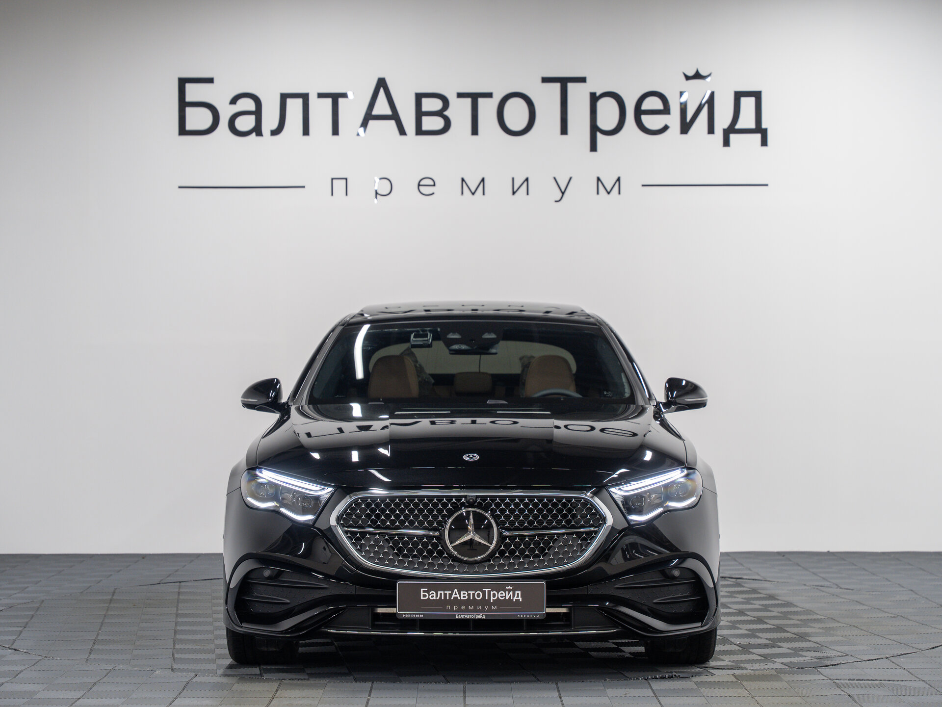 Автомобиль Mercedes-Benz E-Класс 300 2.0 AT (258 л.с.) 4WD - 4