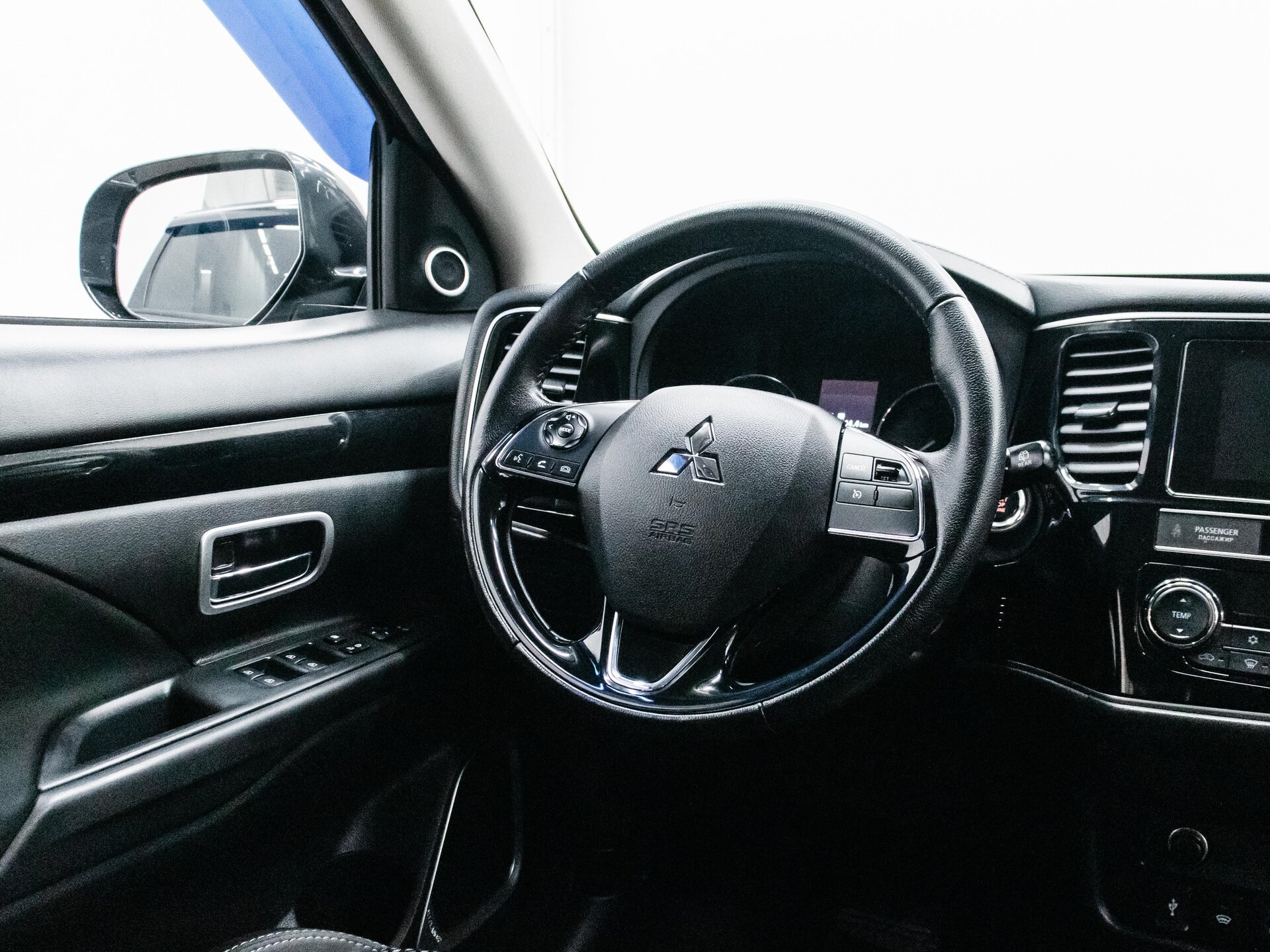 Mitsubishi Outlander 2019 12