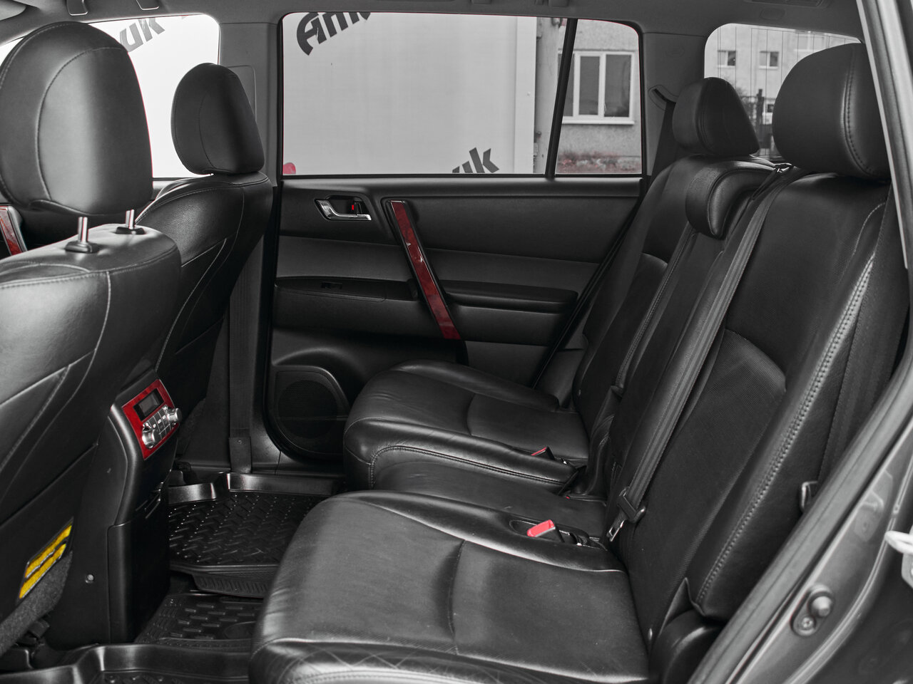 Купить Toyota Highlander 3.5 AT (273 л.с.) 4WD, 2012 в Екатеренбурге