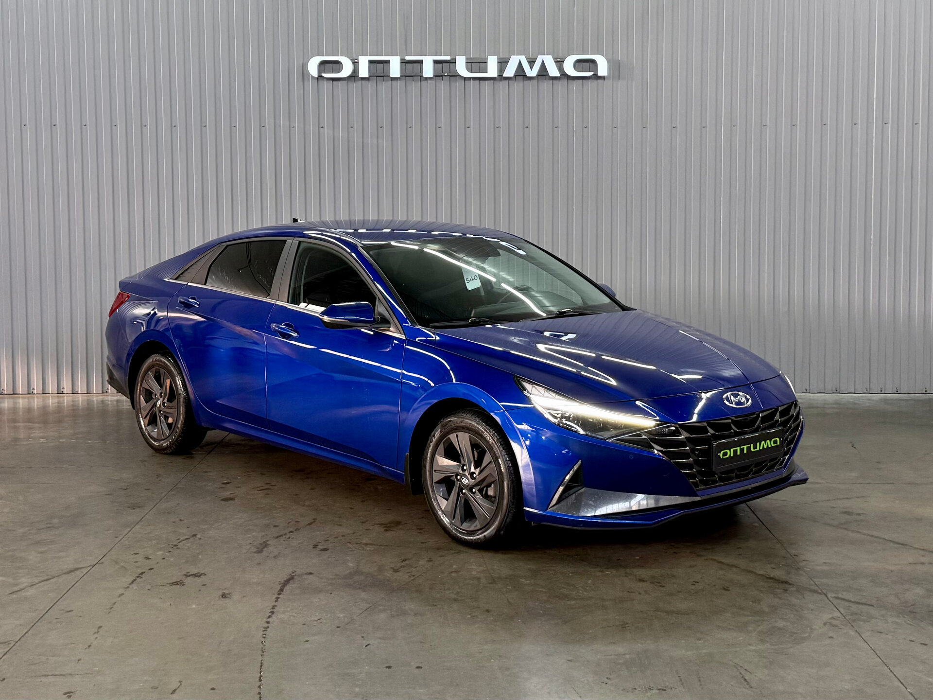 Hyundai Elantra 