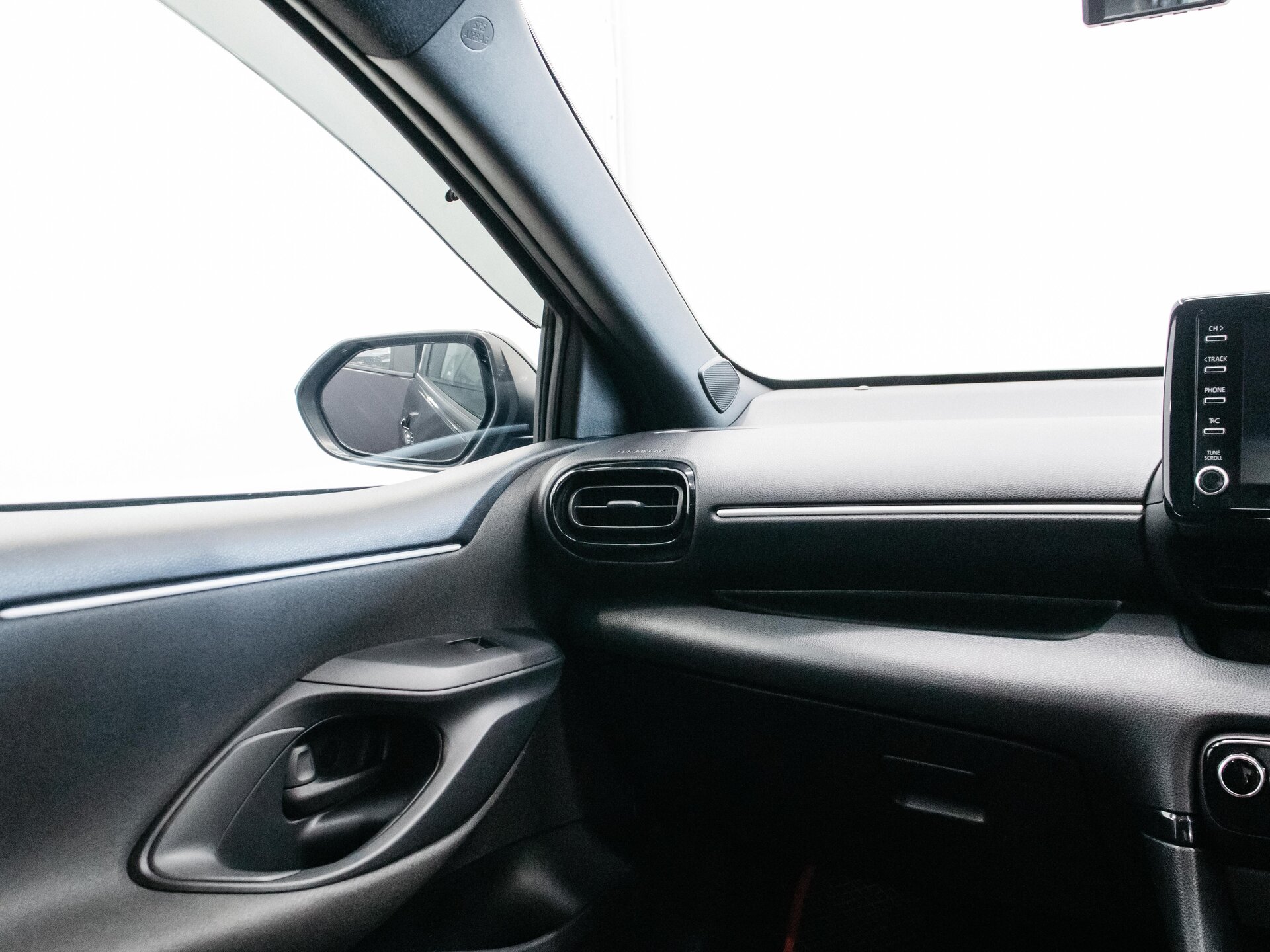 Toyota Yaris 2020 12