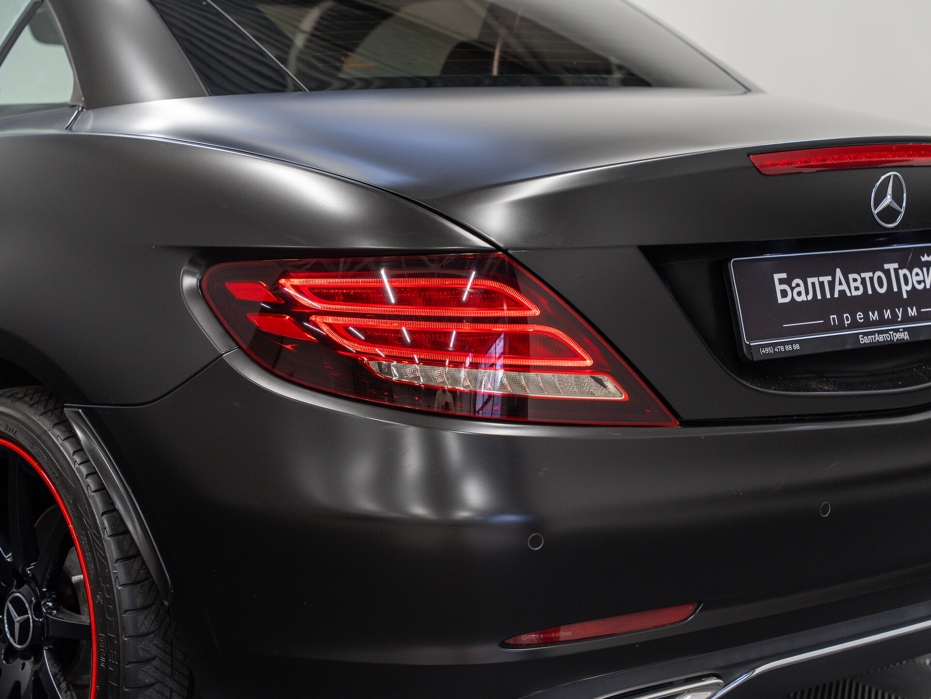 Автомобиль Mercedes-Benz SLC 200 2.0 AT (184 л.с.) - 14