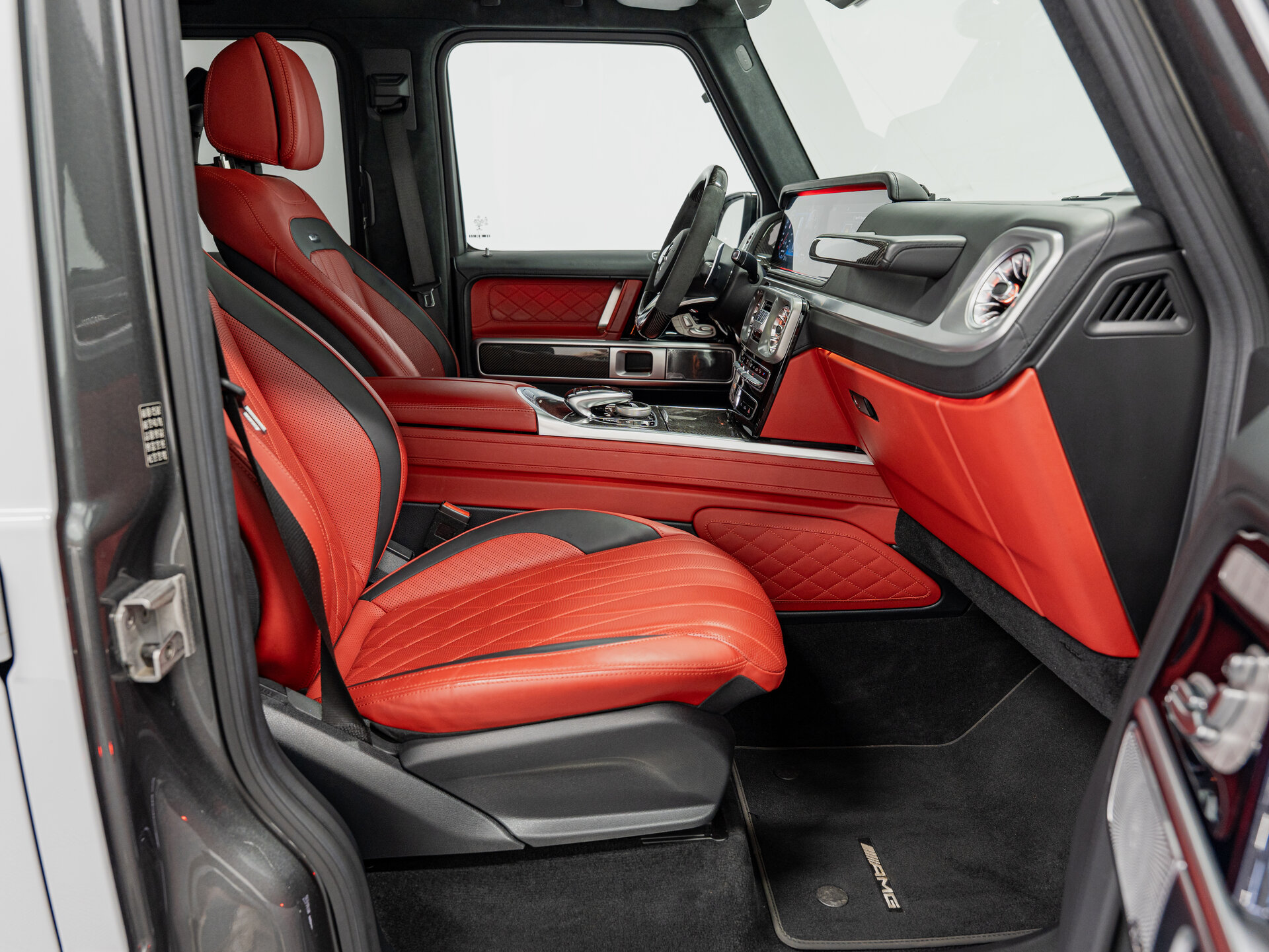 Автомобиль Mercedes-Benz G-Класс AMG 63 AMG 4.0 AT (585 л.с.) 4WD - 14