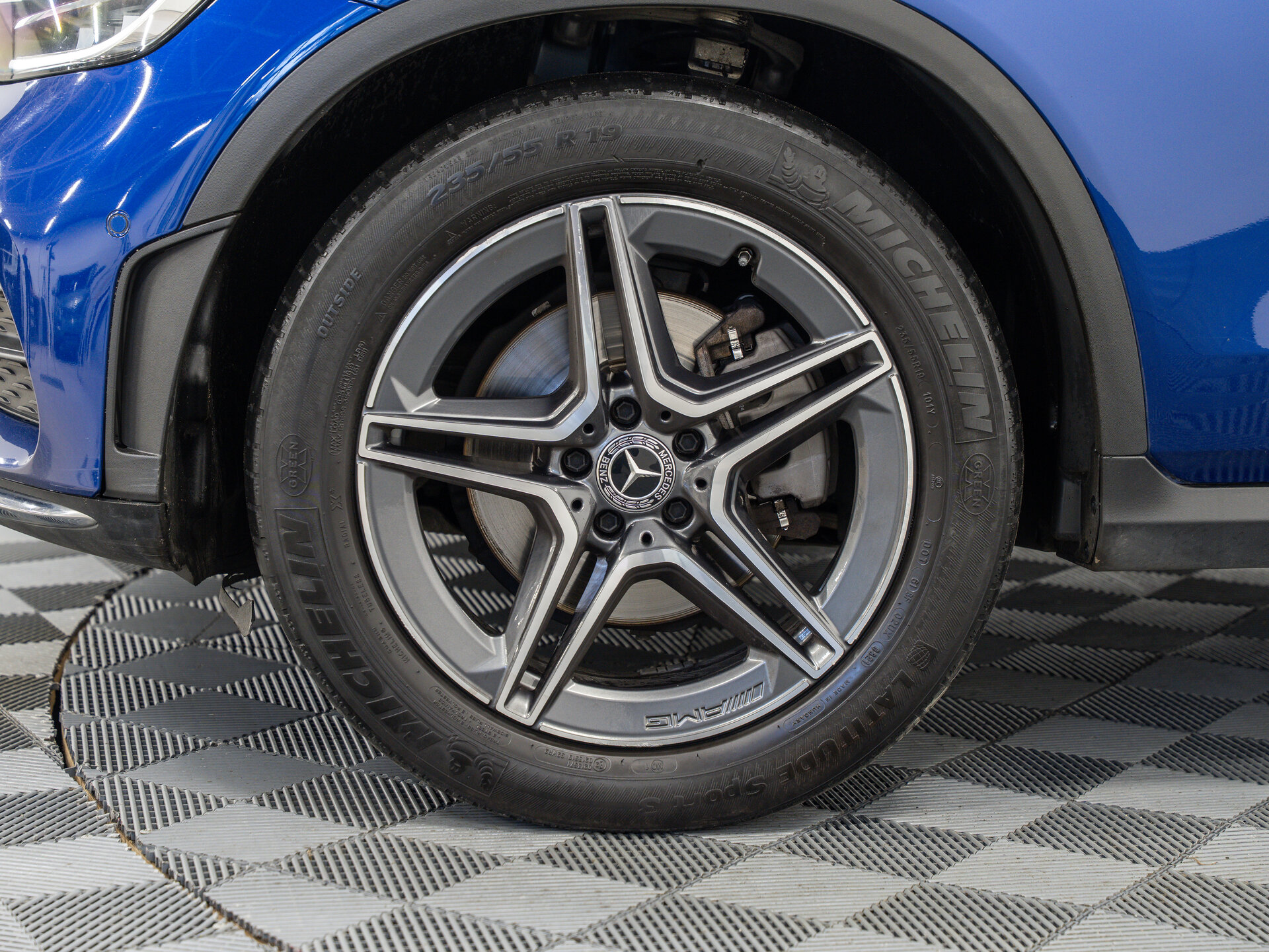 Автомобиль Mercedes-Benz GLC Coupe 300 2.0 AT (249 л.с.) 4WD - 3