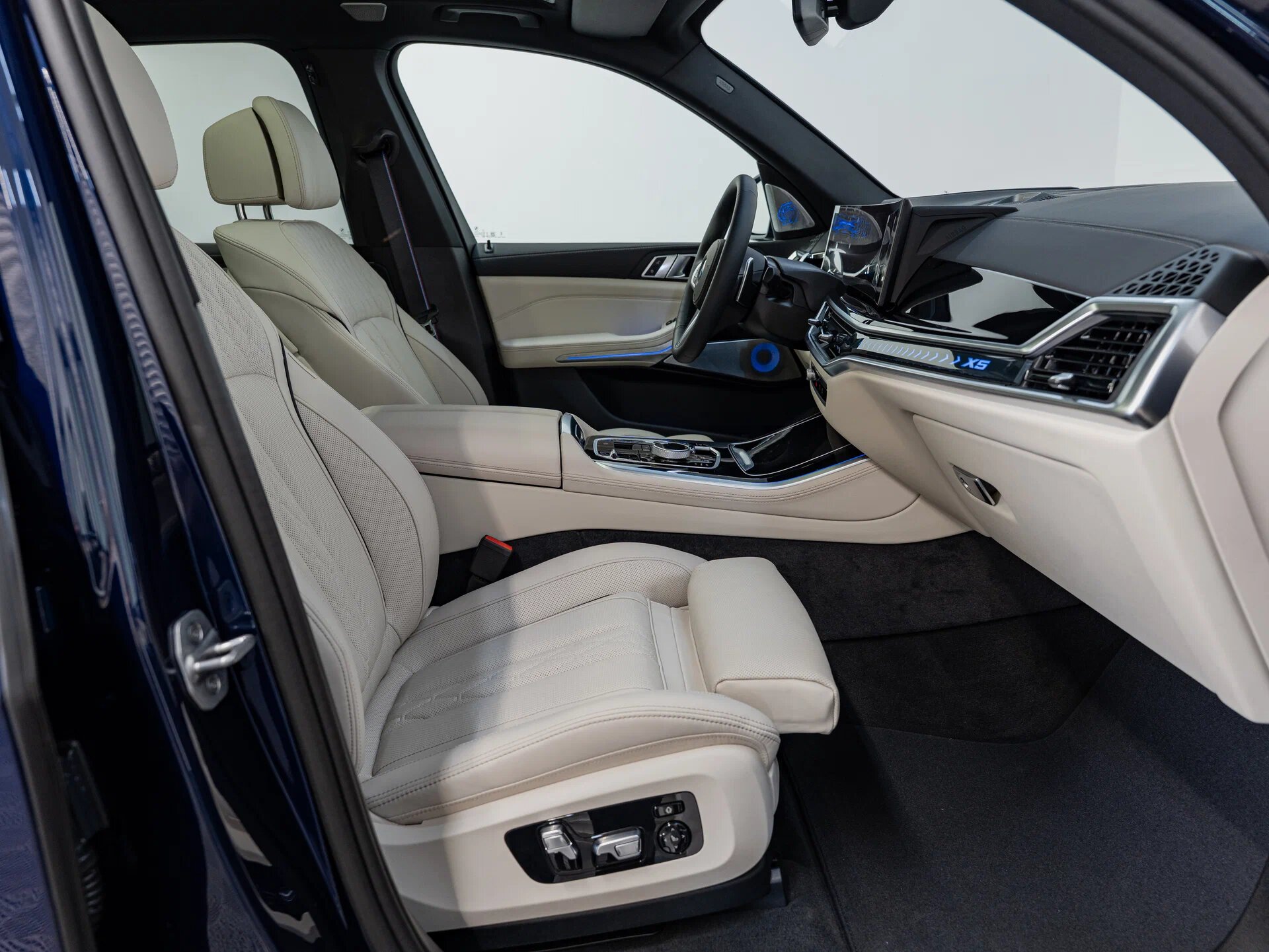 Автомобиль BMW X5 40i 3.0 AT (381 л.с.) 4WD - 10