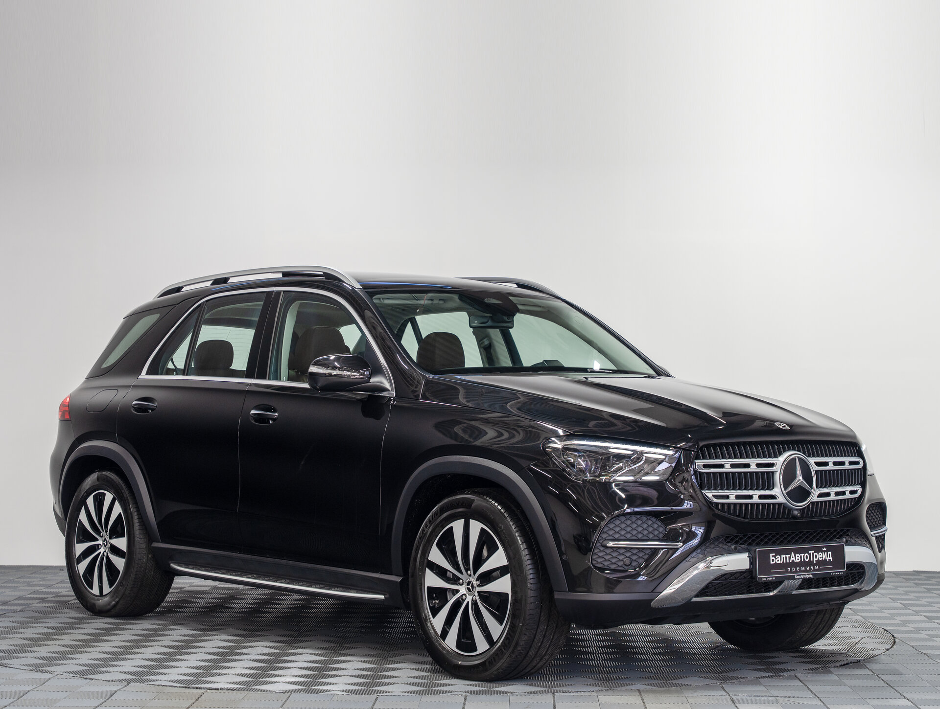 Автомобиль Mercedes-Benz GLE 350 2.0 AT (258 л.с.) 4WD - 5