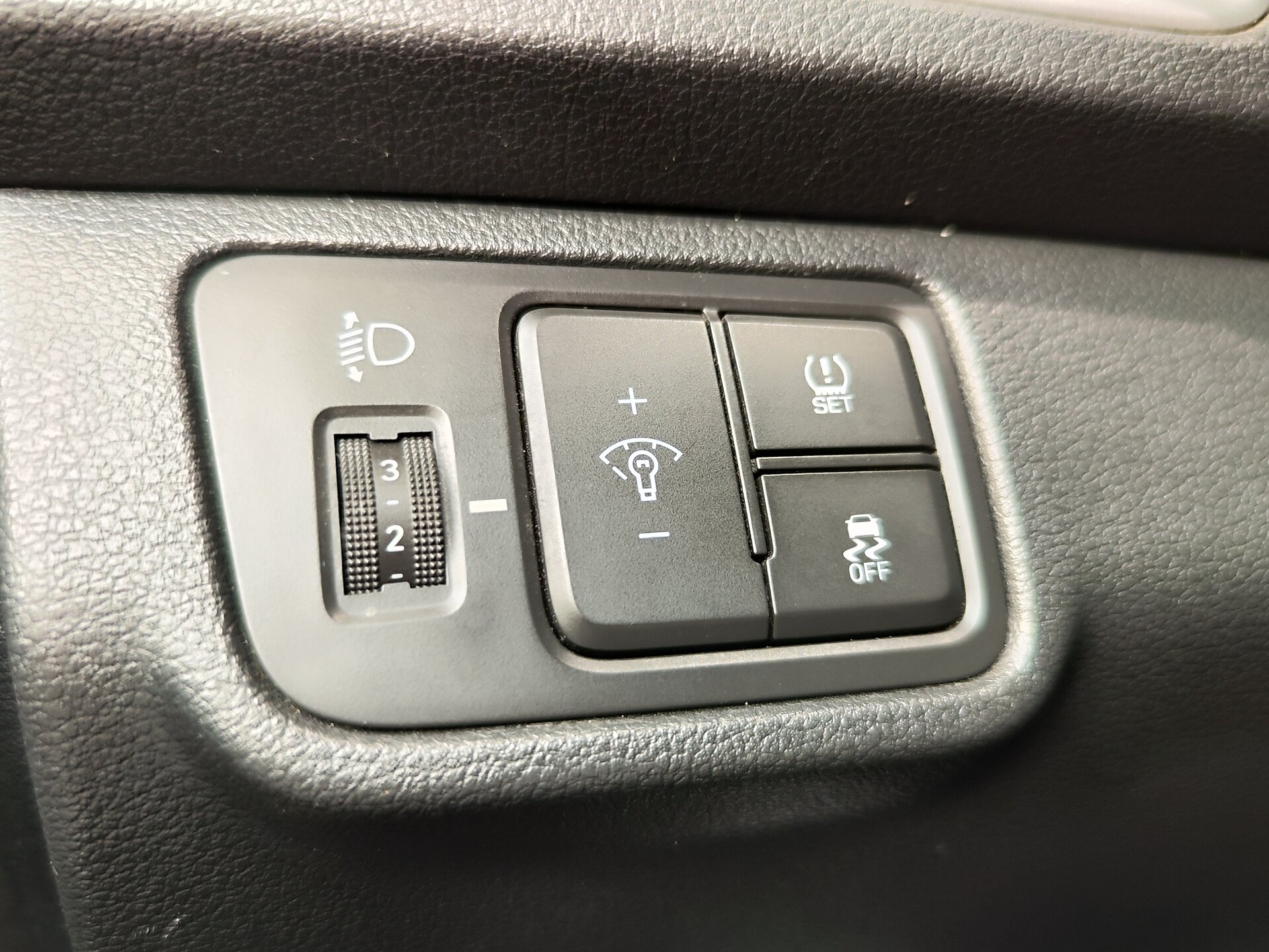 Автомобиль Hyundai Solaris 1.6 AT (123 л.с.) - 17