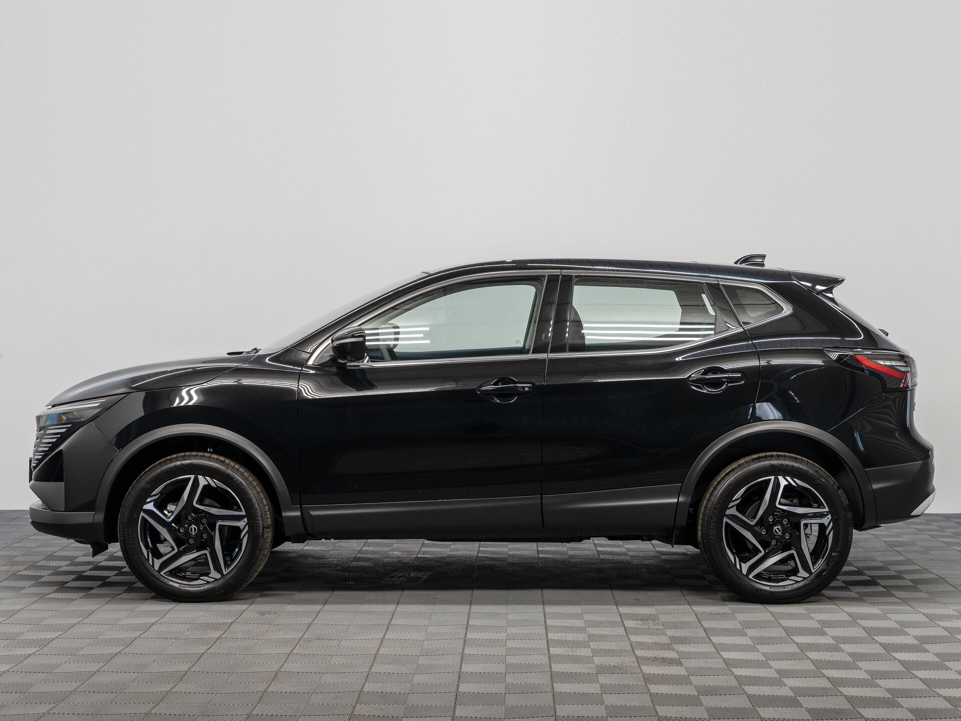 Автомобиль Nissan Qashqai 2.0 CVT (140 л.с.) - 6