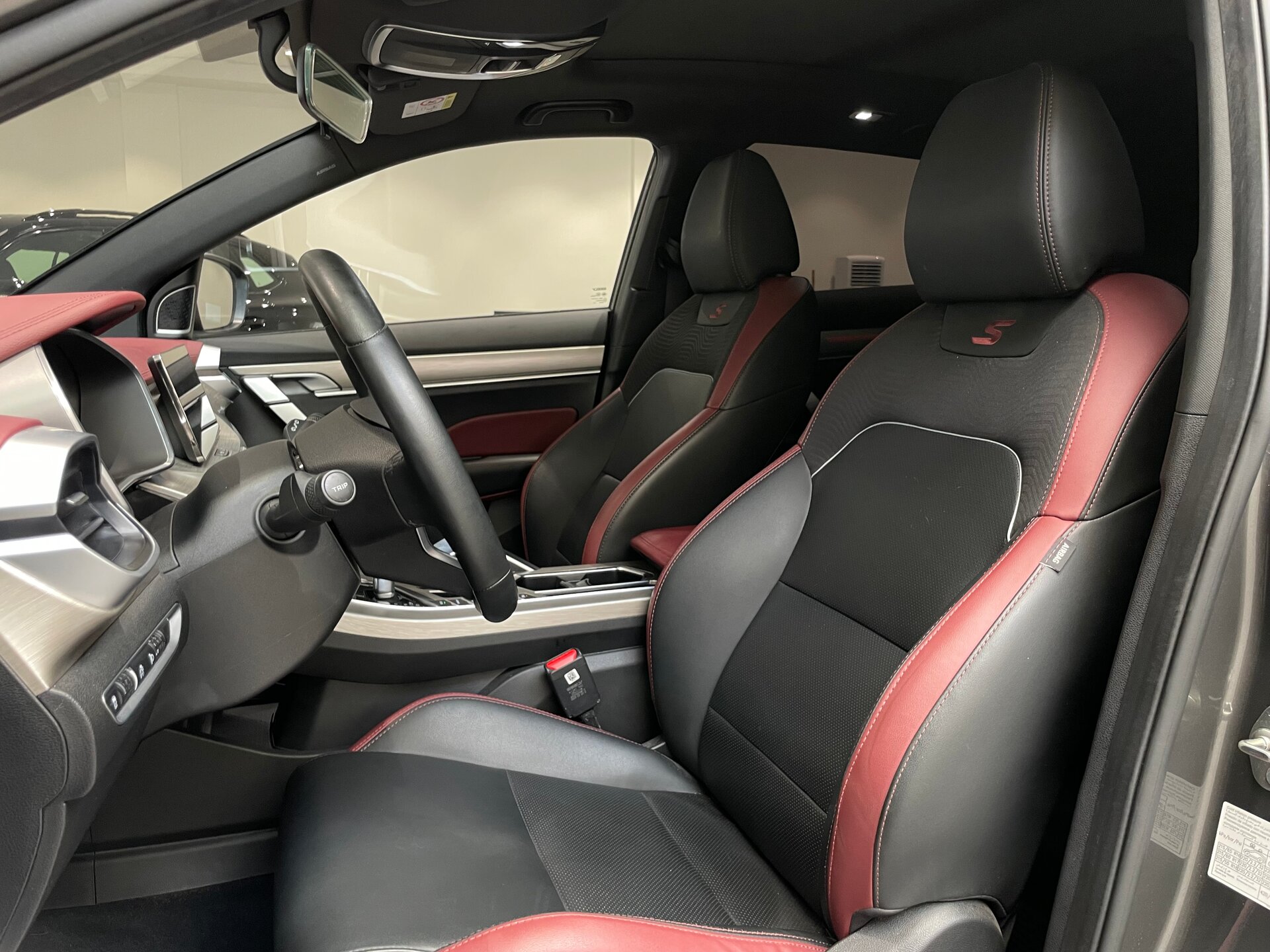 Автомобиль Geely Coolray 1.5 AMT (150 л.с.) - 8