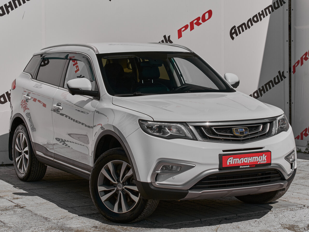 Купить Geely Atlas 2.4 AT (149 л.с.), 2019 в Екатеренбурге