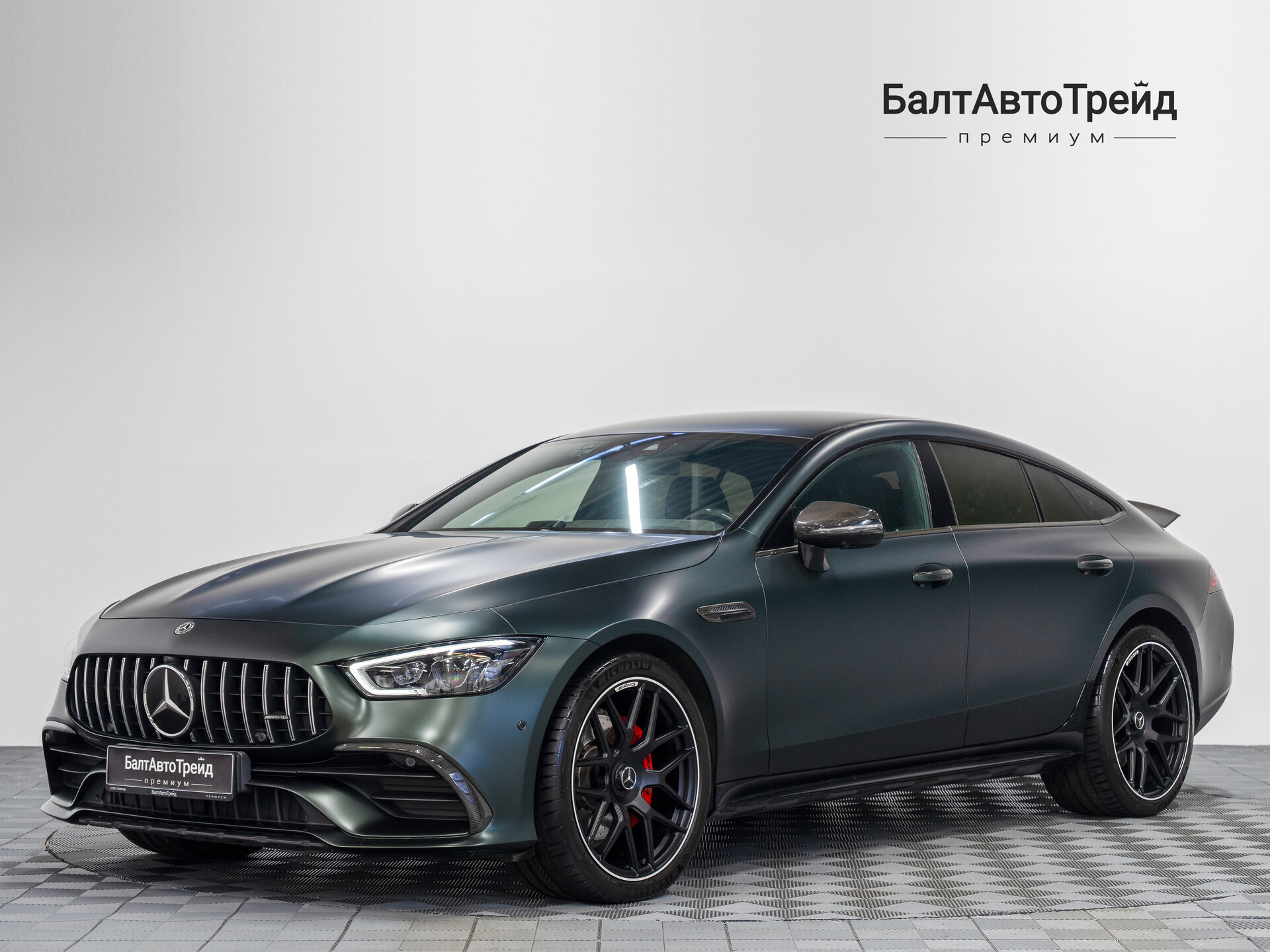 Автомобиль Mercedes-Benz AMG GT 4-Door Coupe 43 3.0 AT (367 л.с.) 4WD - 1