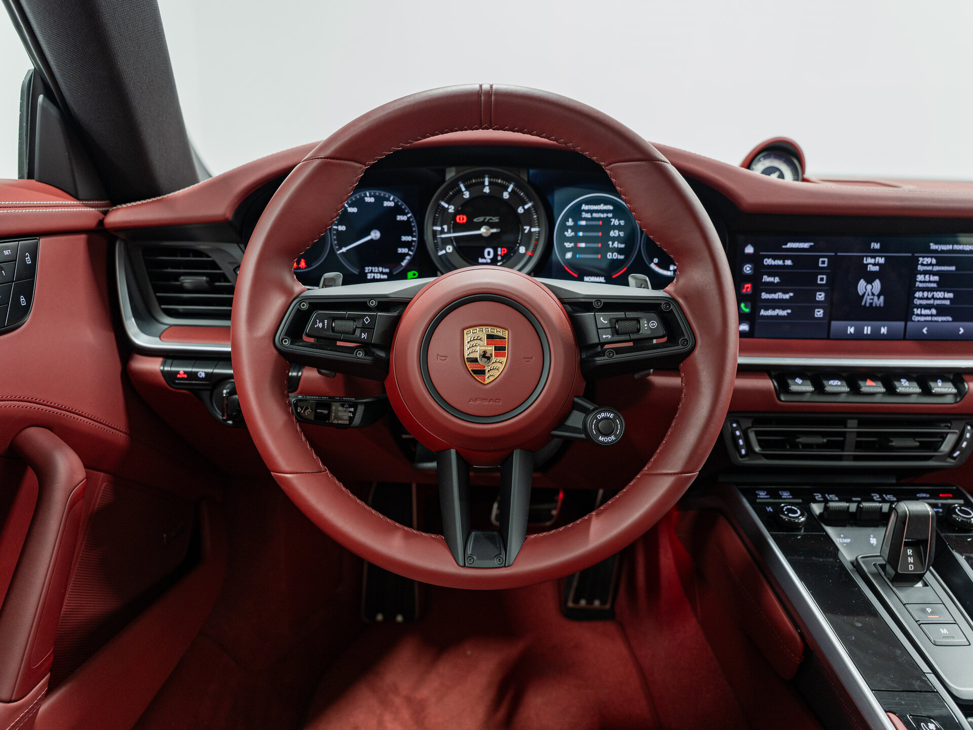 Автомобиль Porsche 911 Carrera 4 GTS 3.0 AMT (480 л.с.) 4WD - 17
