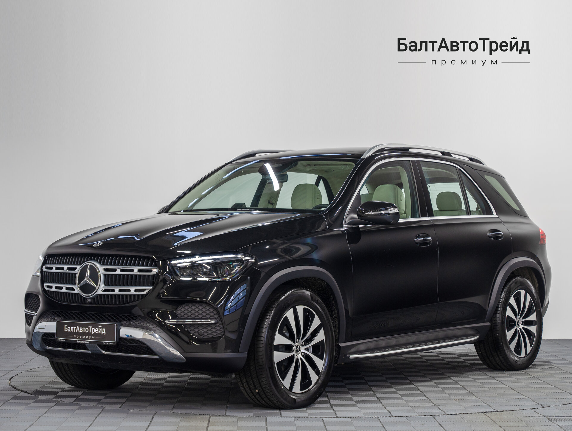 Автомобиль Mercedes-Benz GLE 350 2.0 AT (258 л.с.) 4WD - 1