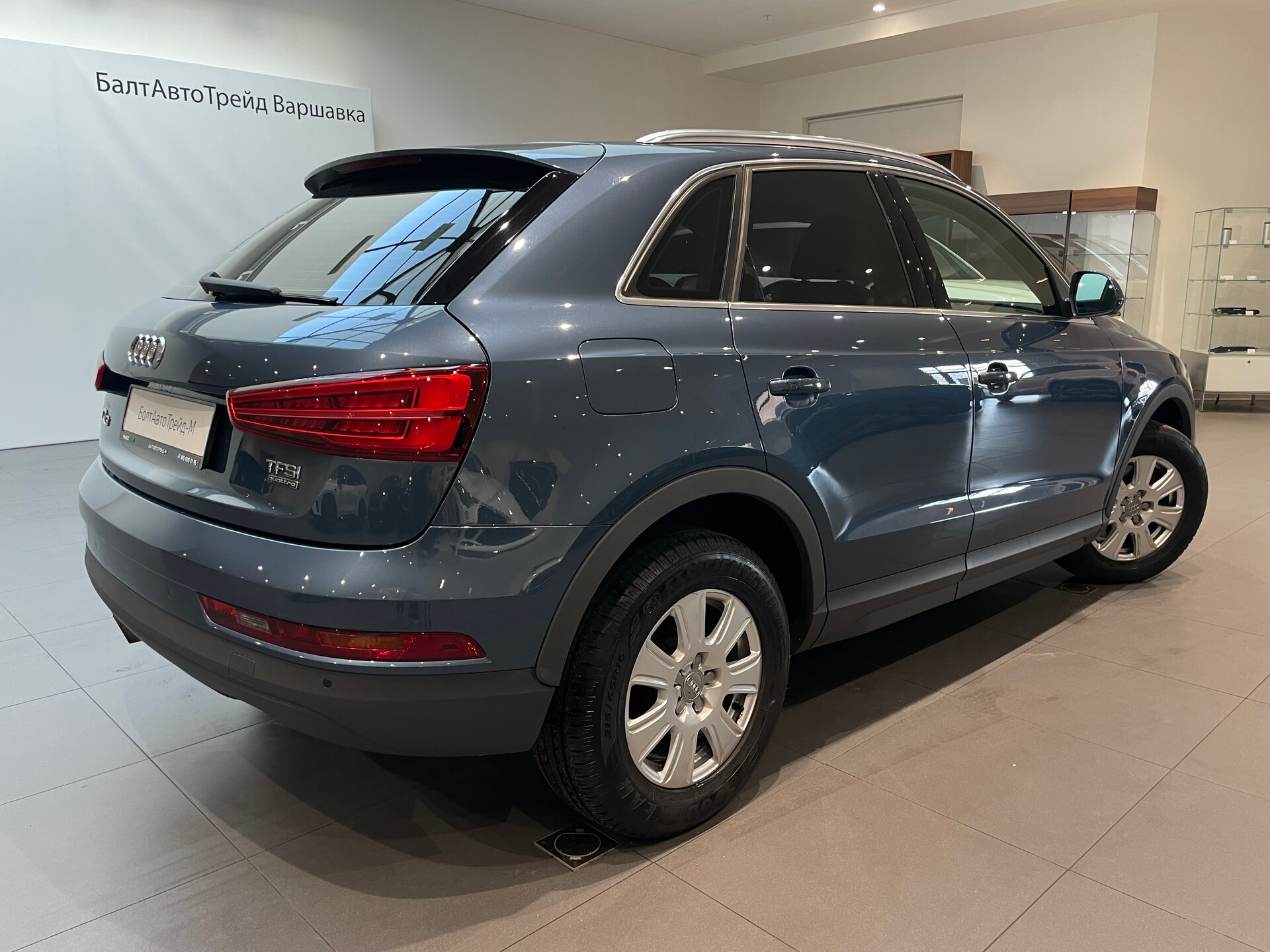 Автомобиль Audi Q3 2.0 AMT (180 л.с.) 4WD - 6