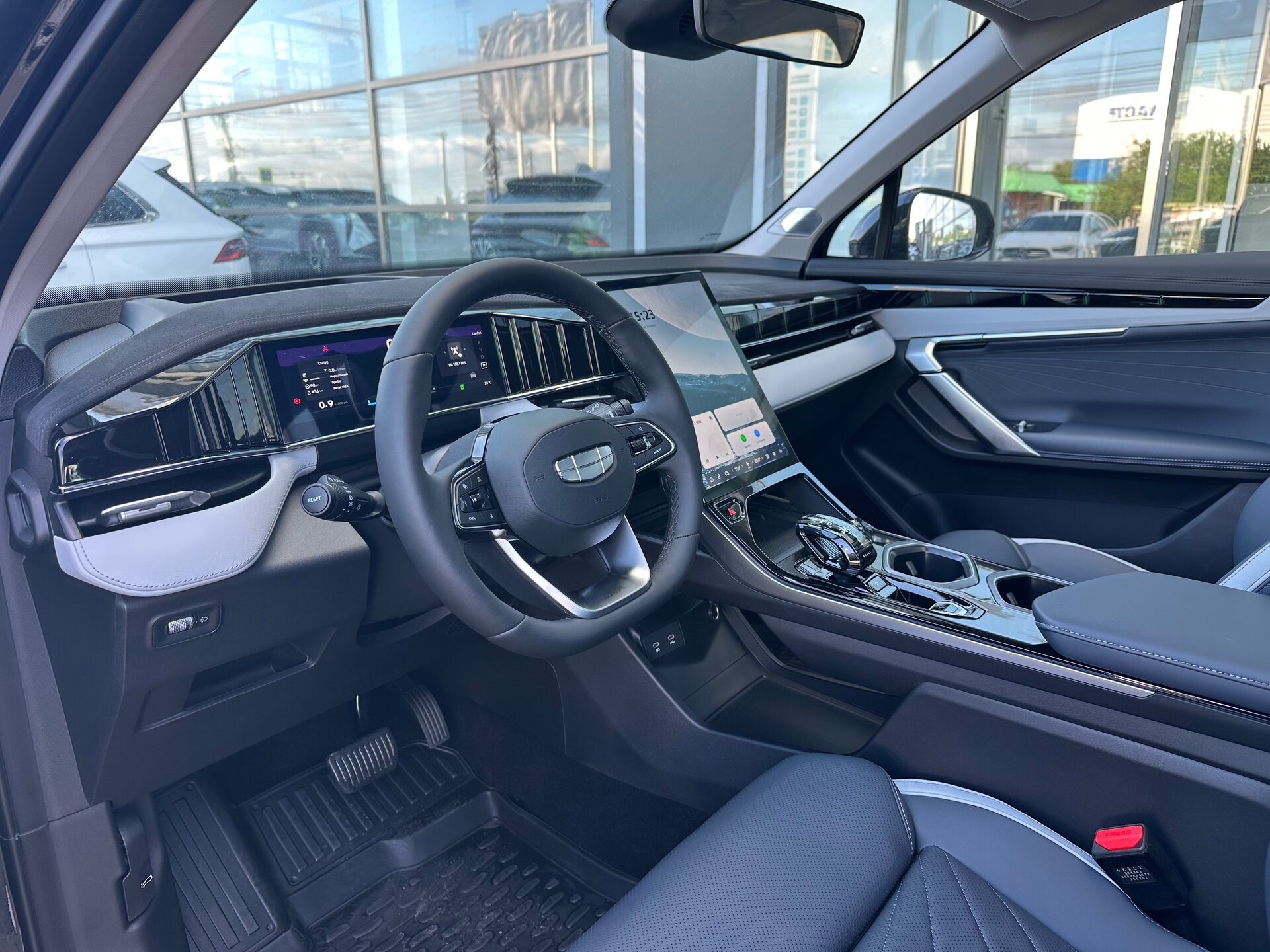 Geely Atlas 
