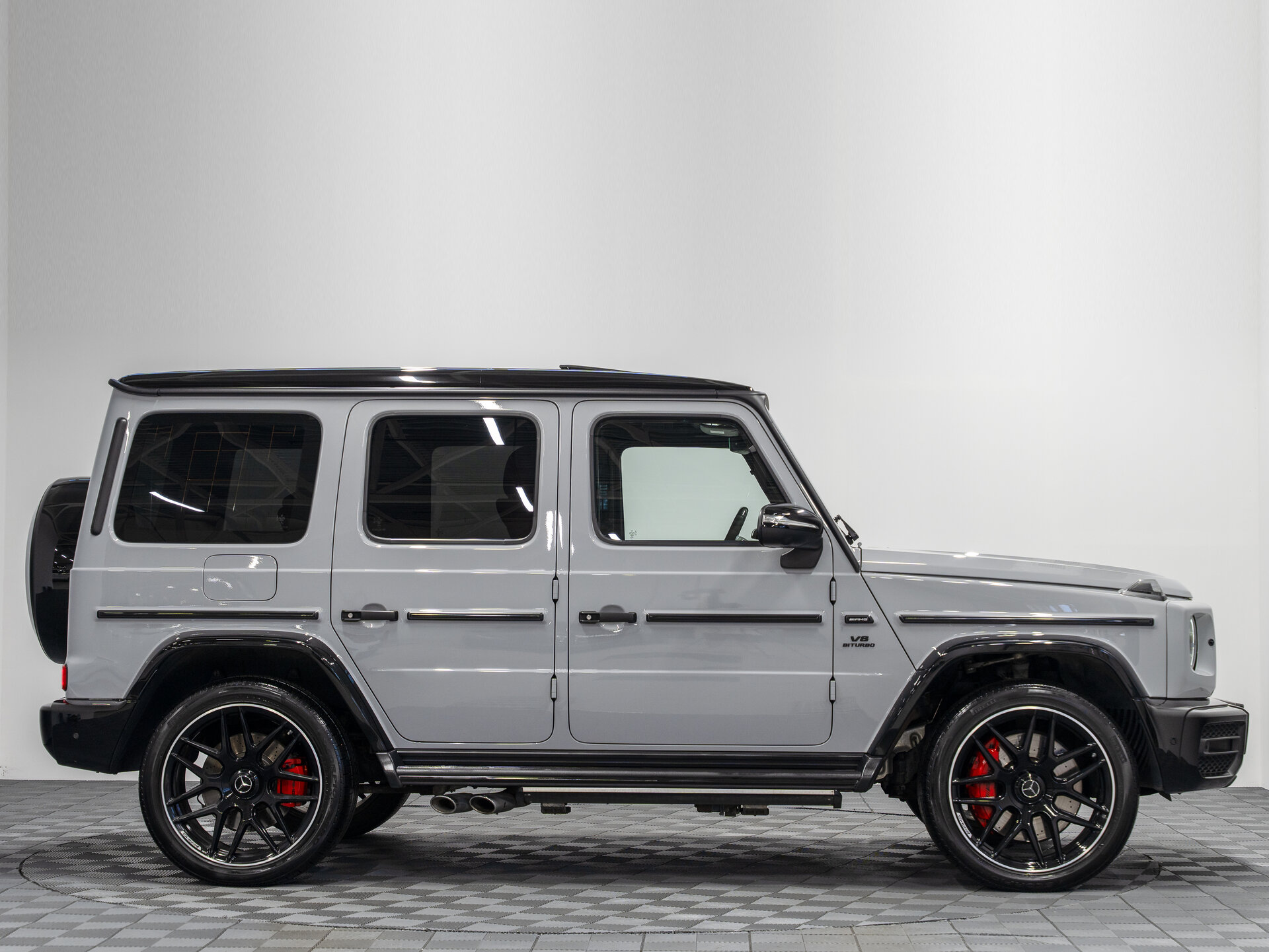 Автомобиль Mercedes-Benz G-Класс AMG 63 AMG 4.0 AT (585 л.с.) 4WD - 6