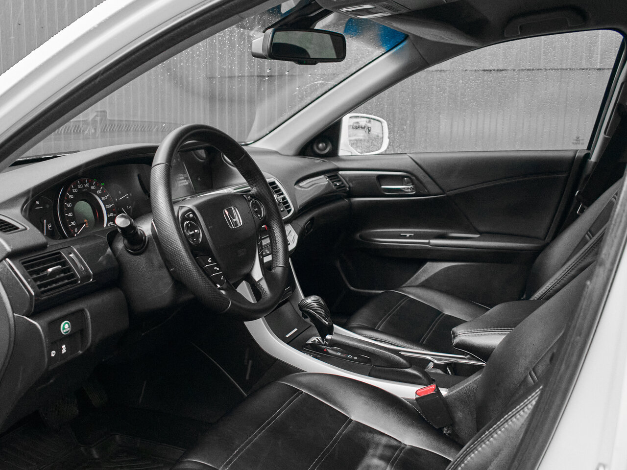Купить Honda Accord 2.4 AT (180 л.с.), 2013 в Екатеренбурге