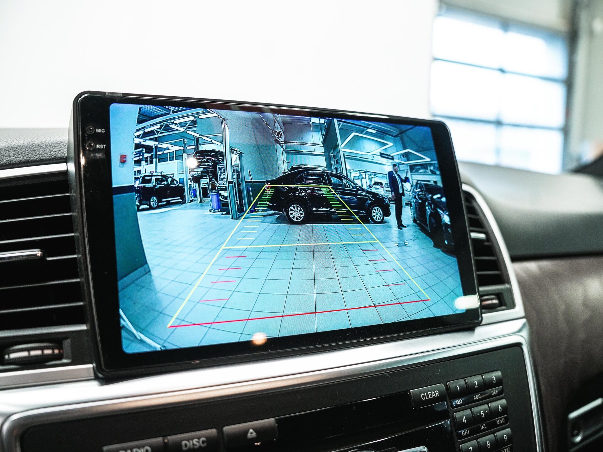 Mercedes-Benz M-Класс 2012 23