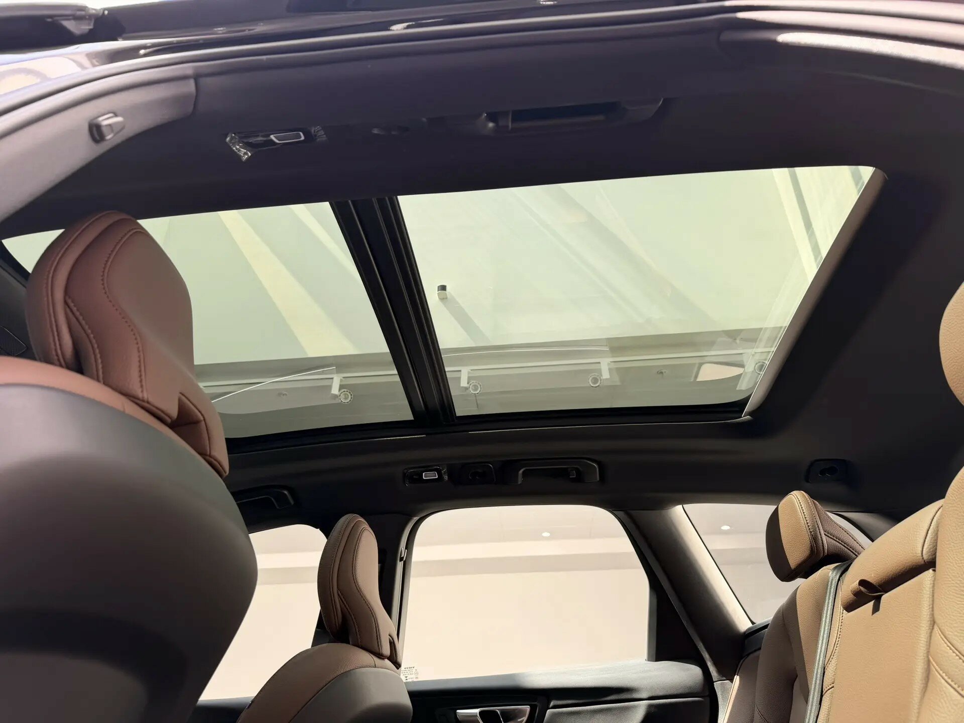 Автомобиль Volvo XC60 2.0 AT (250 л.с.) 4WD - 19