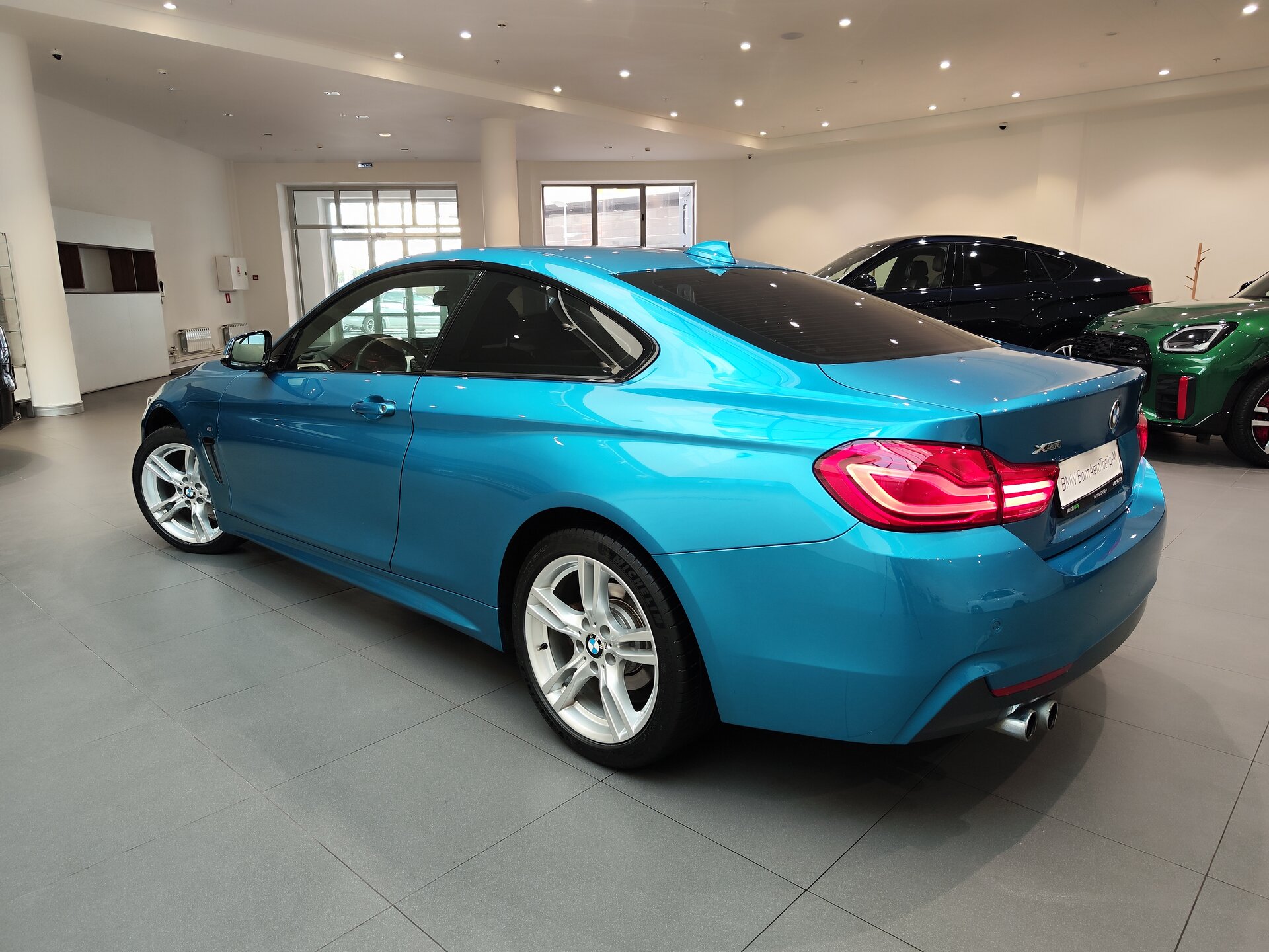 Автомобиль BMW 4 серии 420i xDrive 2.0 AT (184 л.с.) 4WD - 4